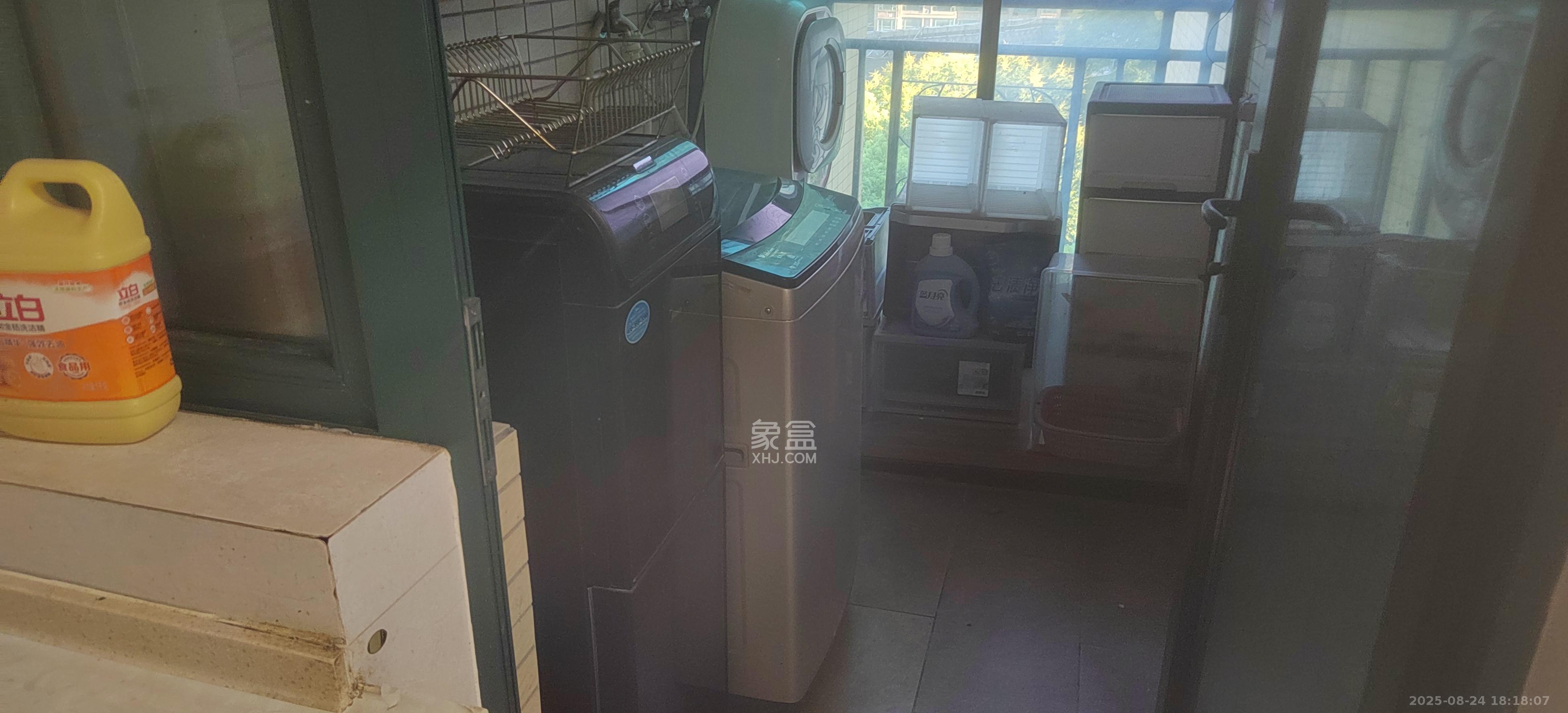 恒大华府 3室2厅2卫 2900.0元/月 恒大华府 3室2厅2卫 2900.0元/月室内图