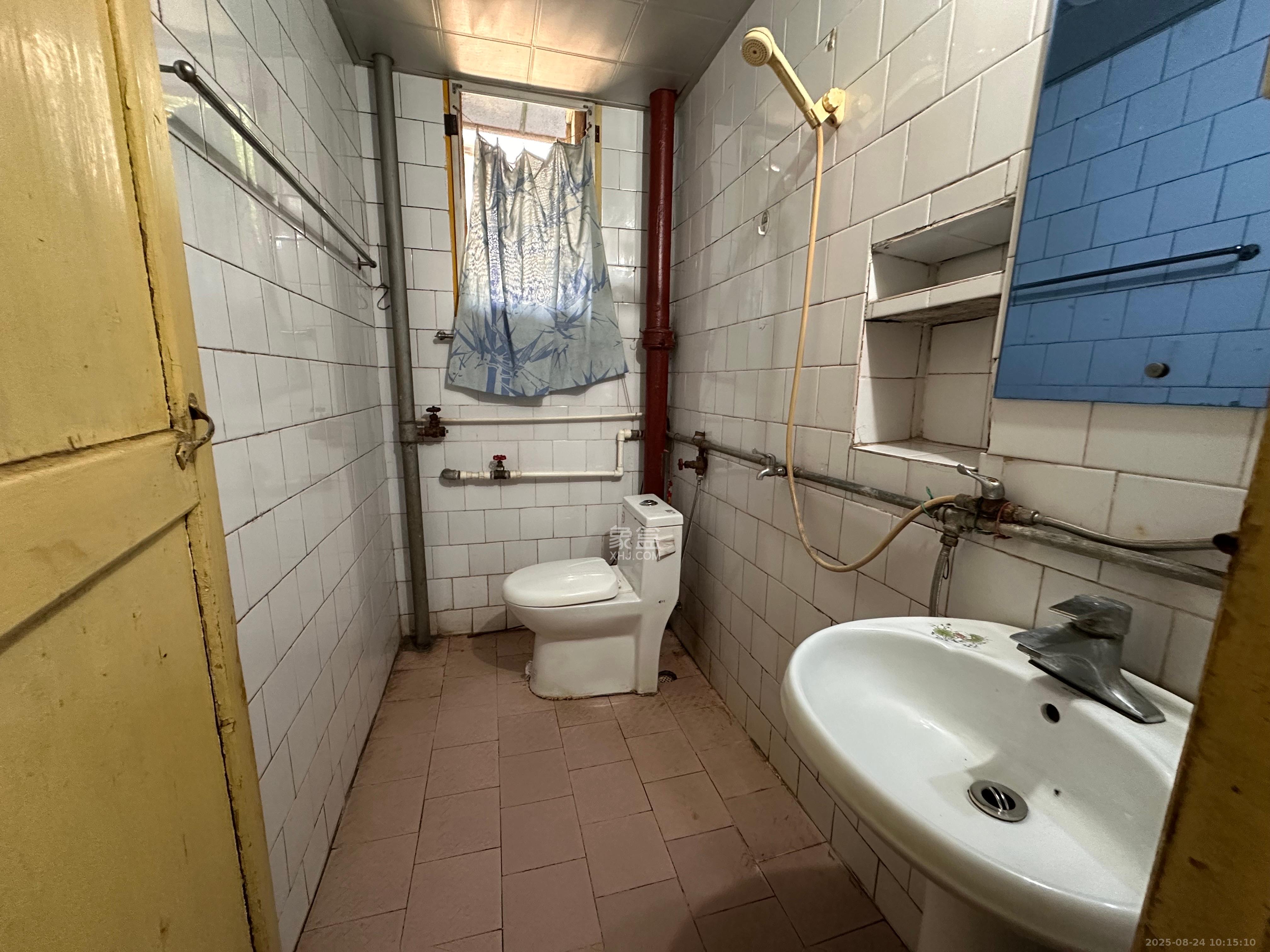 省气象局宿舍 3室1厅1卫 1800.0元/月 省气象局宿舍 3室1厅1卫 1800.0元/月室内图