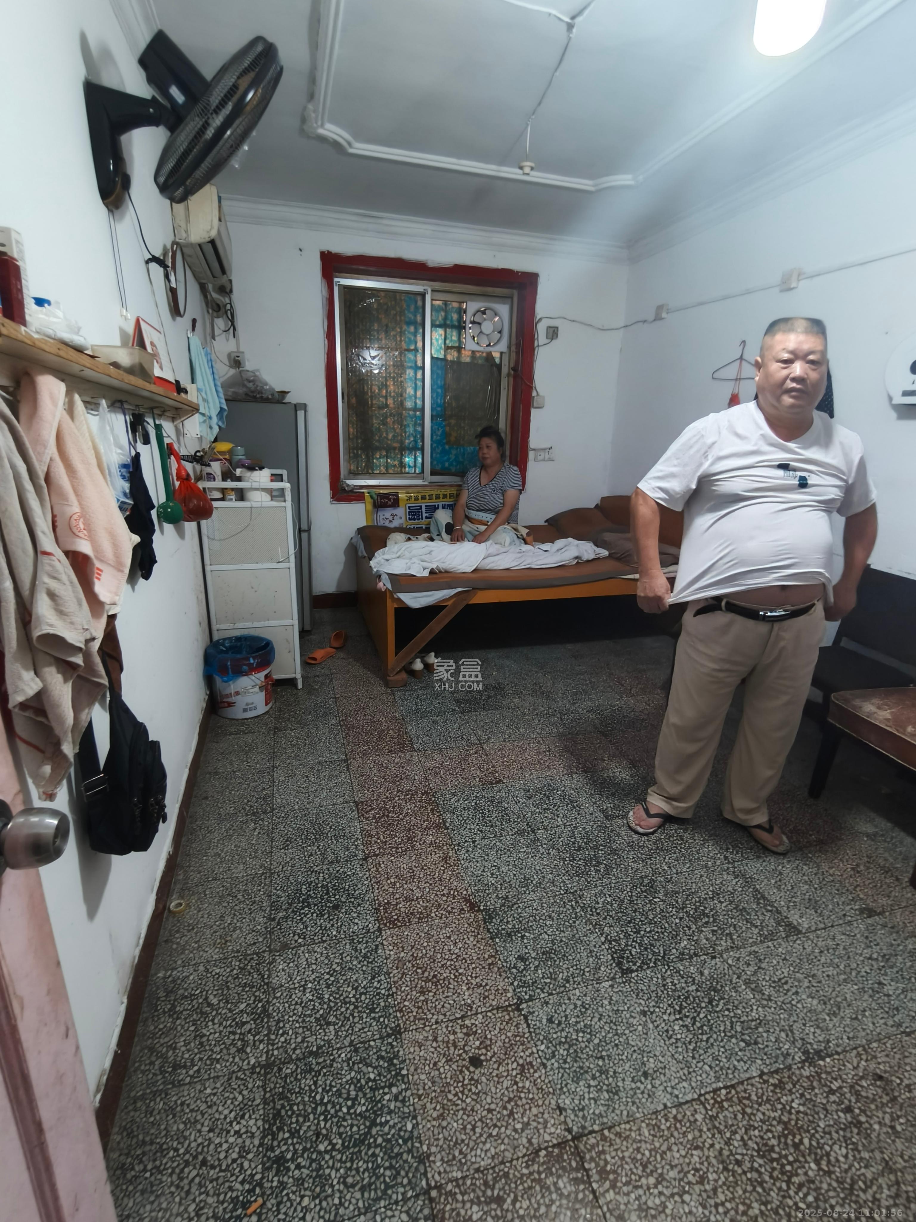 赤岗小区(一二三片)  2室1厅1卫    1200.0元/月 赤岗小区(一二三片)  2室1厅1卫    1200.0元/月室内图