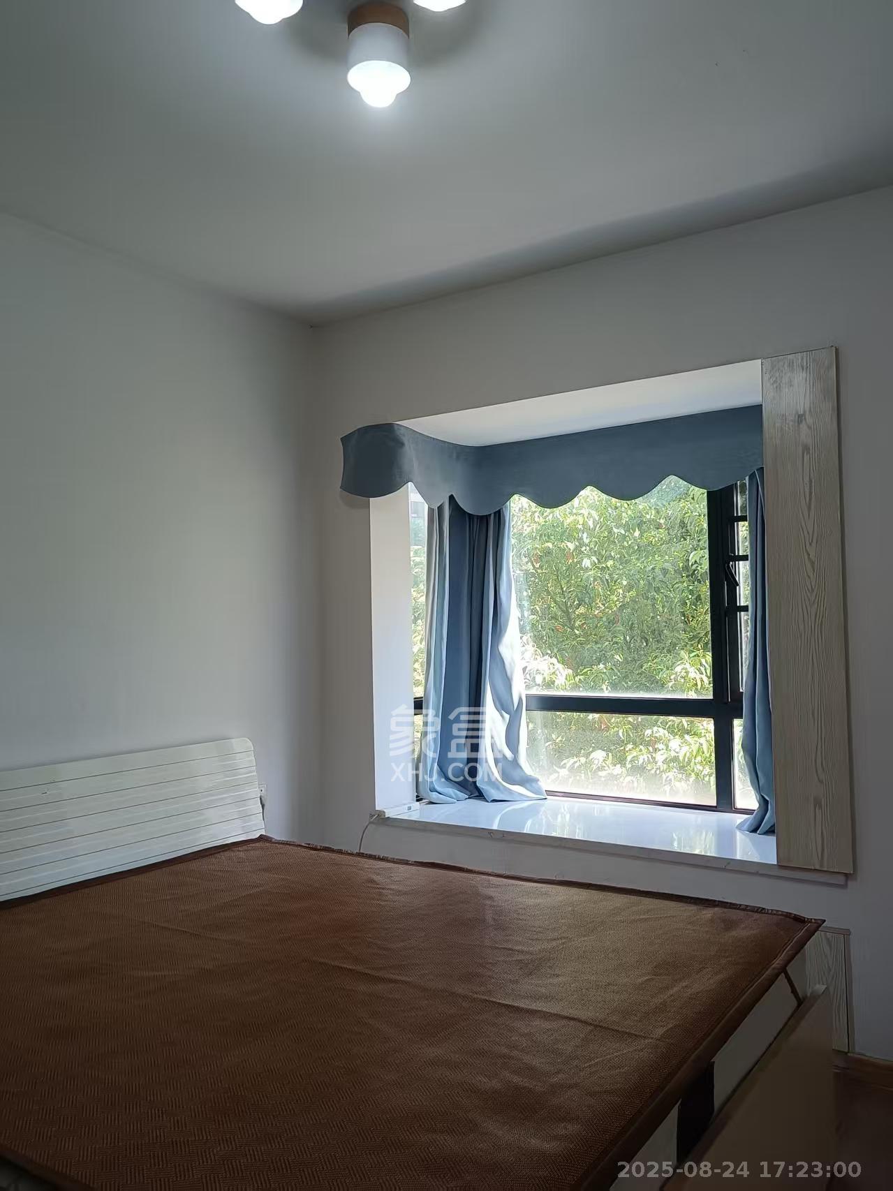 中建芙蓉嘉苑  3室2厅2卫    2600.0元/月室内图