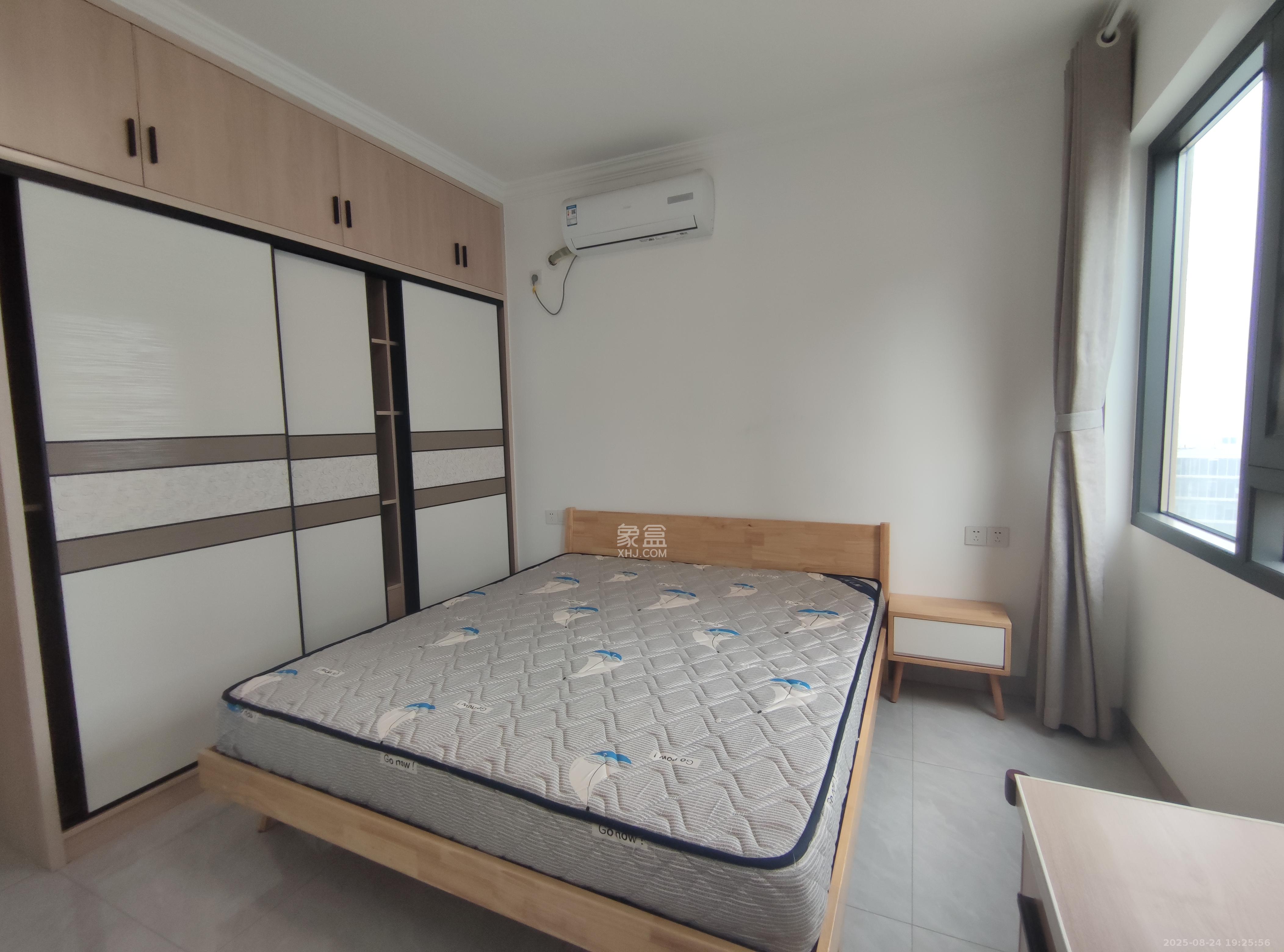 江山帝景雅典  3室2厅1卫   2400.00元/月室内图