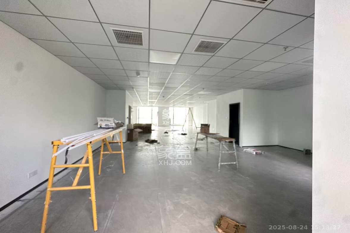 湘江颂  1室1厅1卫    8800.0元/月 湘江颂  1室1厅1卫    8800.0元/月室内图