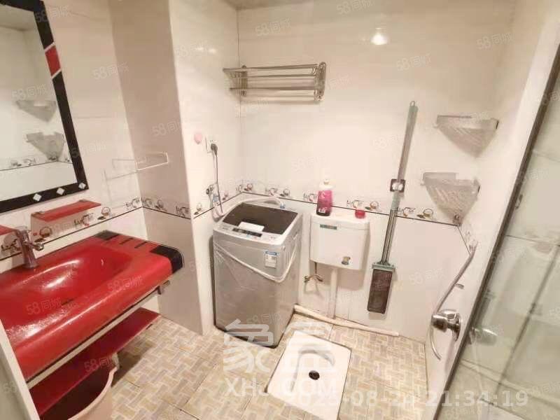 伍家岭生活广场  2室1厅1卫    1800.0元/月室内图