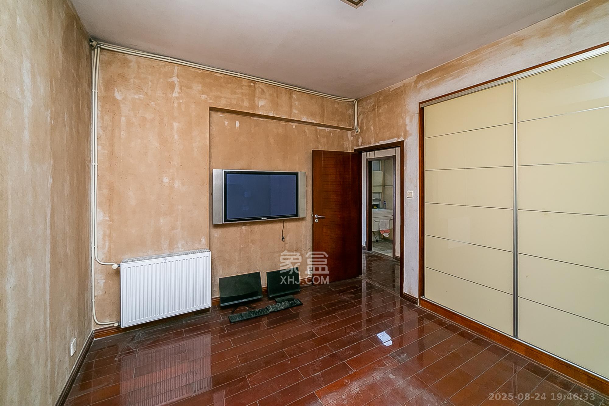 欧园 3室2厅2卫 105.0万 欧园 3室2厅2卫 105.0万卧室