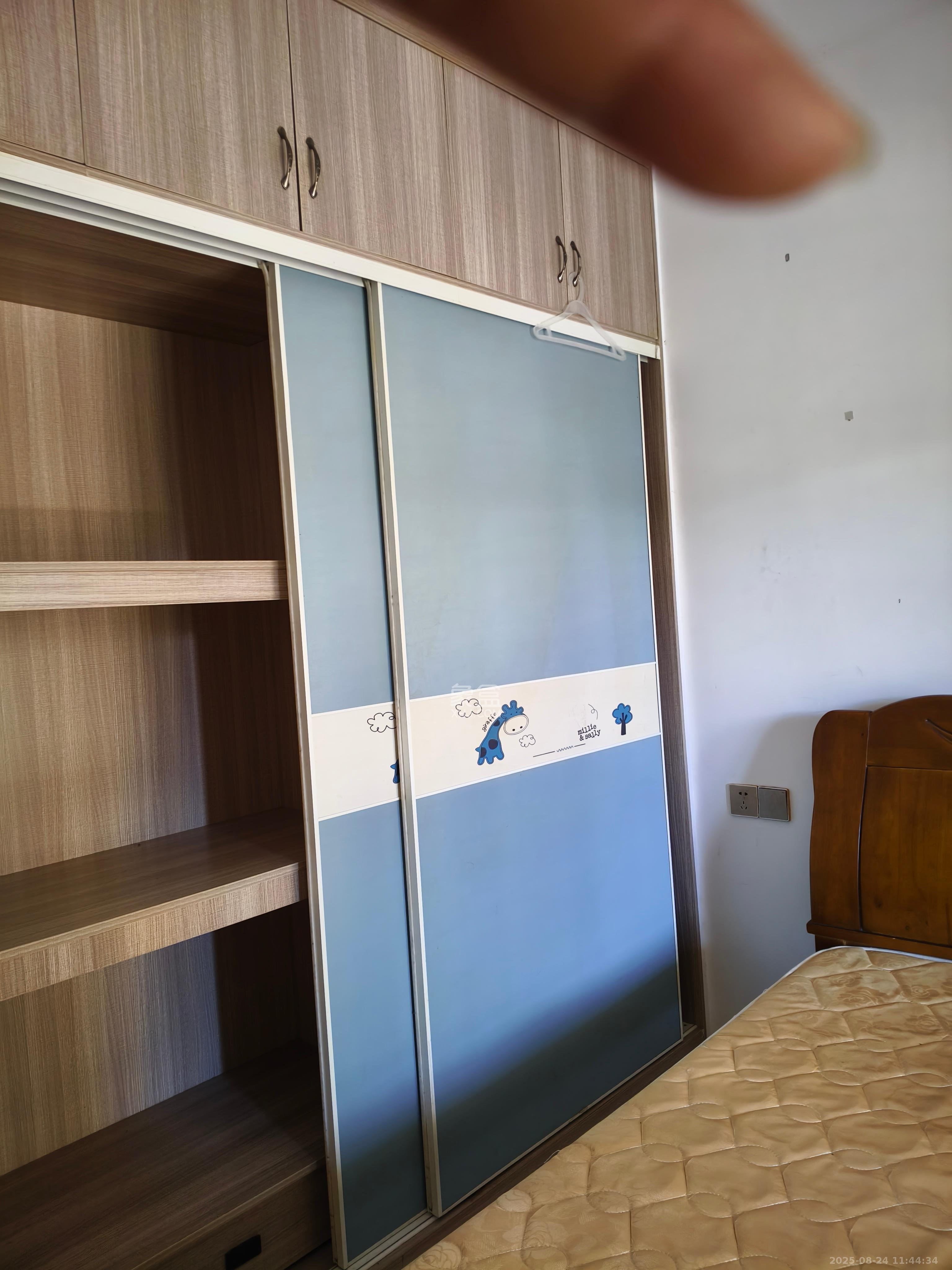 荷韵园 2室1厅1卫 1600.0元/月 荷韵园 2室1厅1卫 1600.0元/月室内图