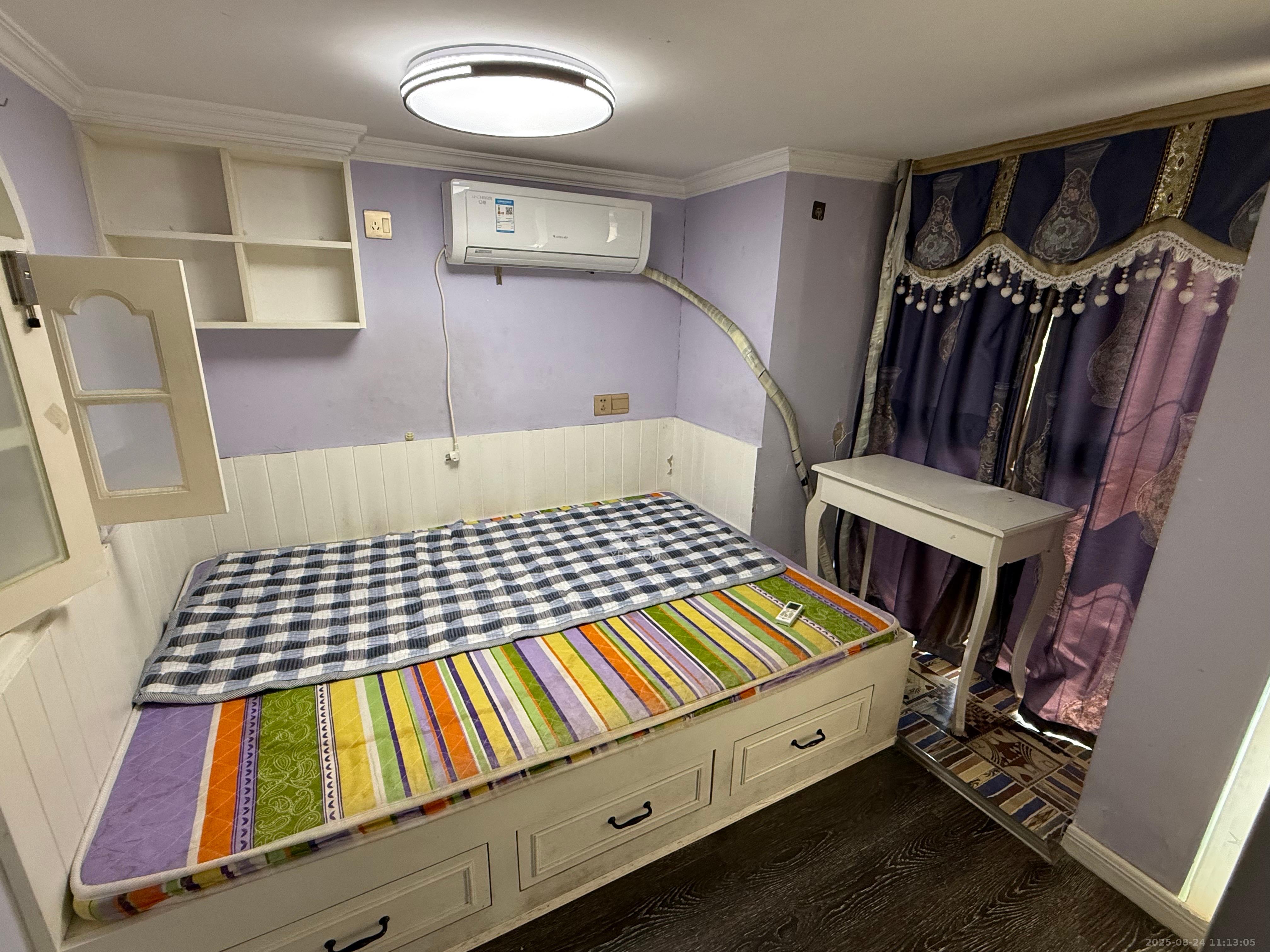 融圣国际 2室1厅1卫 1800.0元/月 融圣国际 2室1厅1卫 1800.0元/月室内图