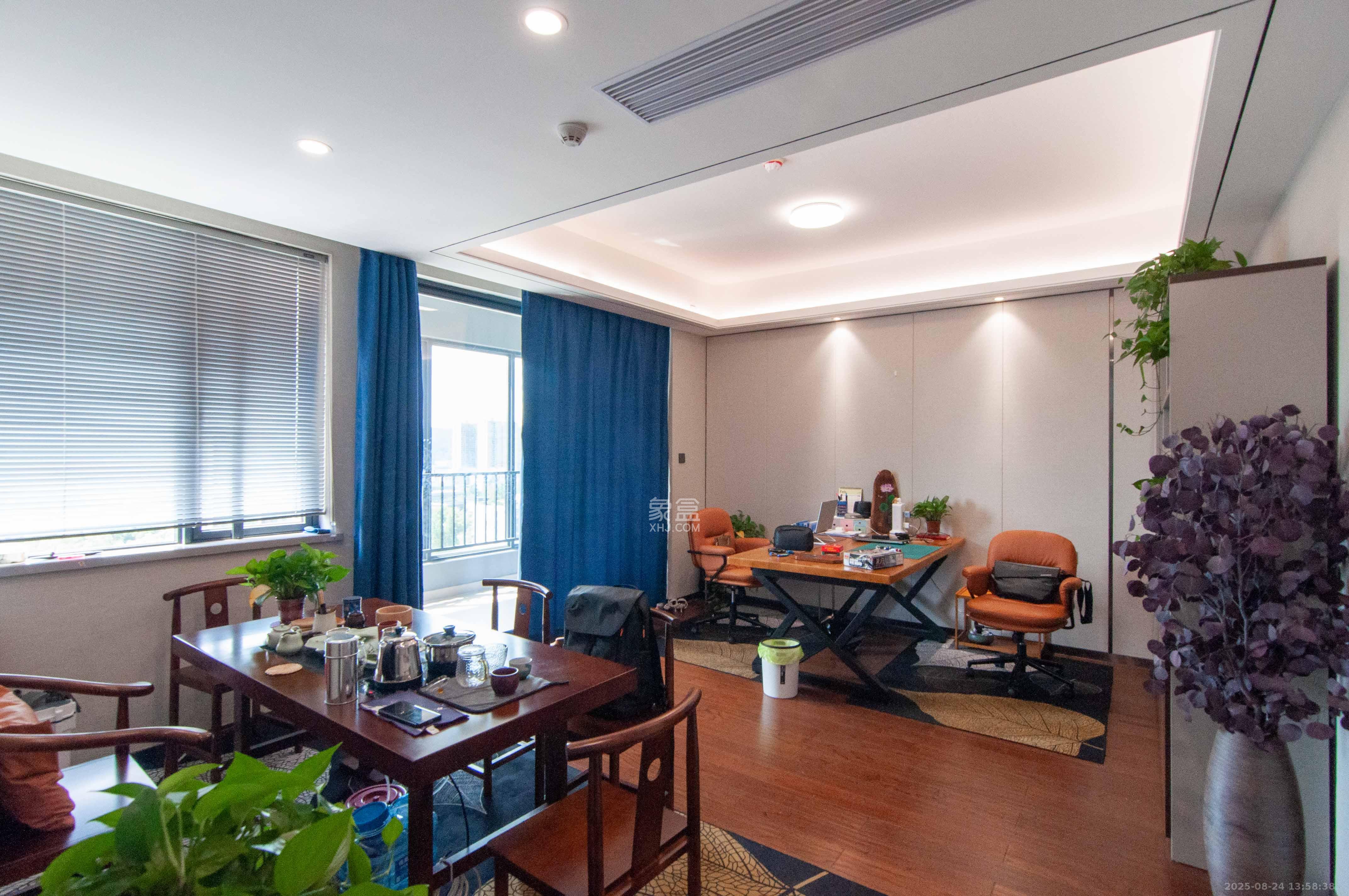 旭辉都会山  4室2厅3卫    328.0万其他