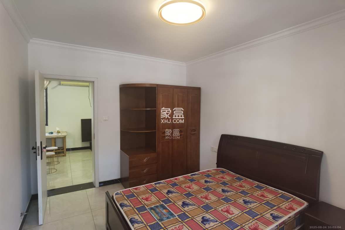 茶园坡社区(原王家冲社区)  3室1厅1卫    1800.0元/月 茶园坡社区(原王家冲社区)  3室1厅1卫    1800.0元/月室内图