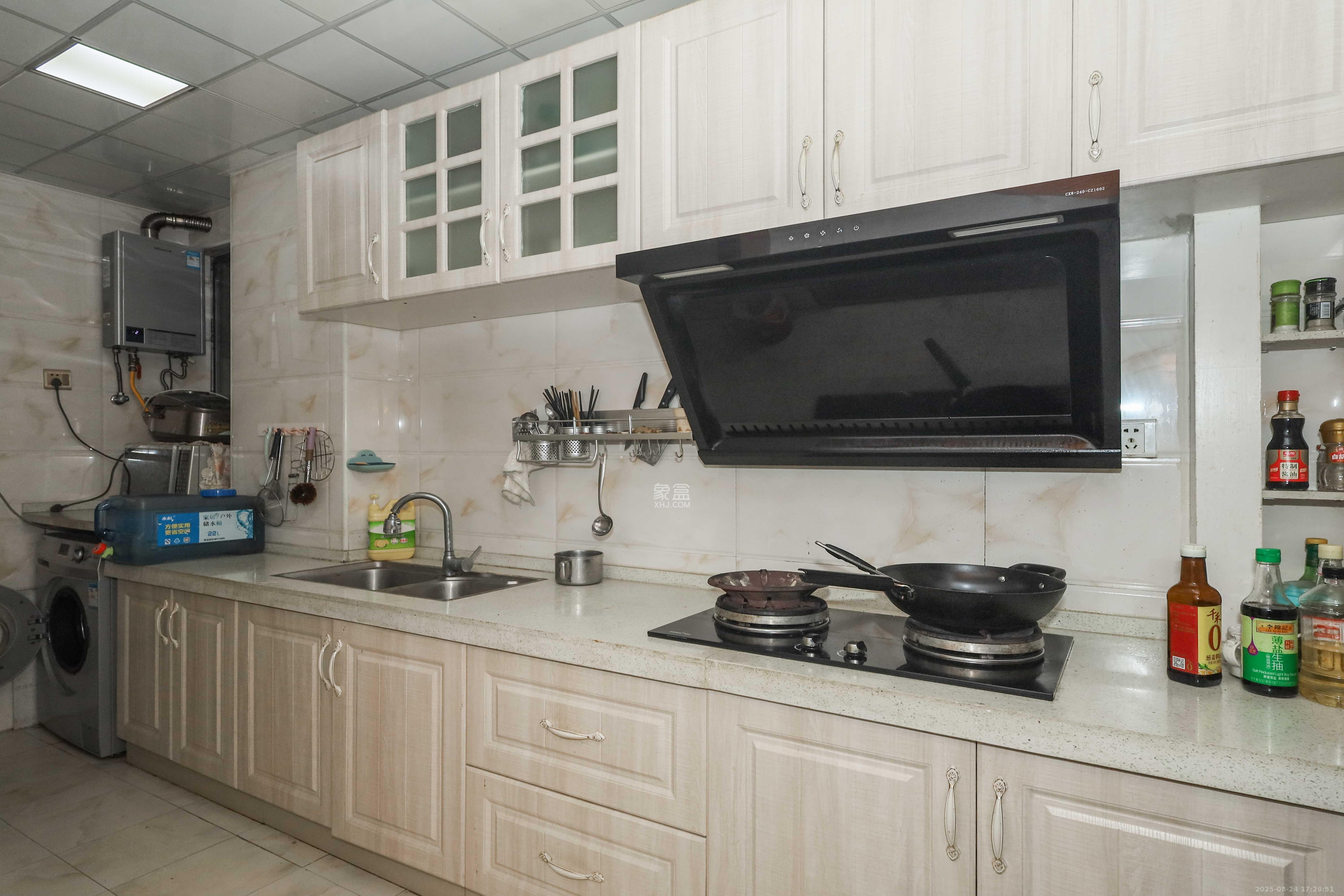 中国铁建梅溪青秀一期 3室2厅1卫 106.0万 中国铁建梅溪青秀一期 3室2厅1卫 106.0万厨房