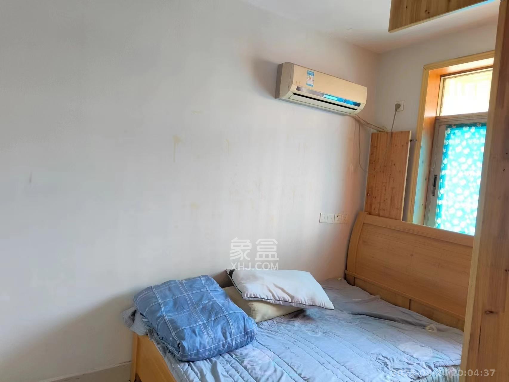 桐荫里社区  3室1厅1卫   2400.00元/月室内图