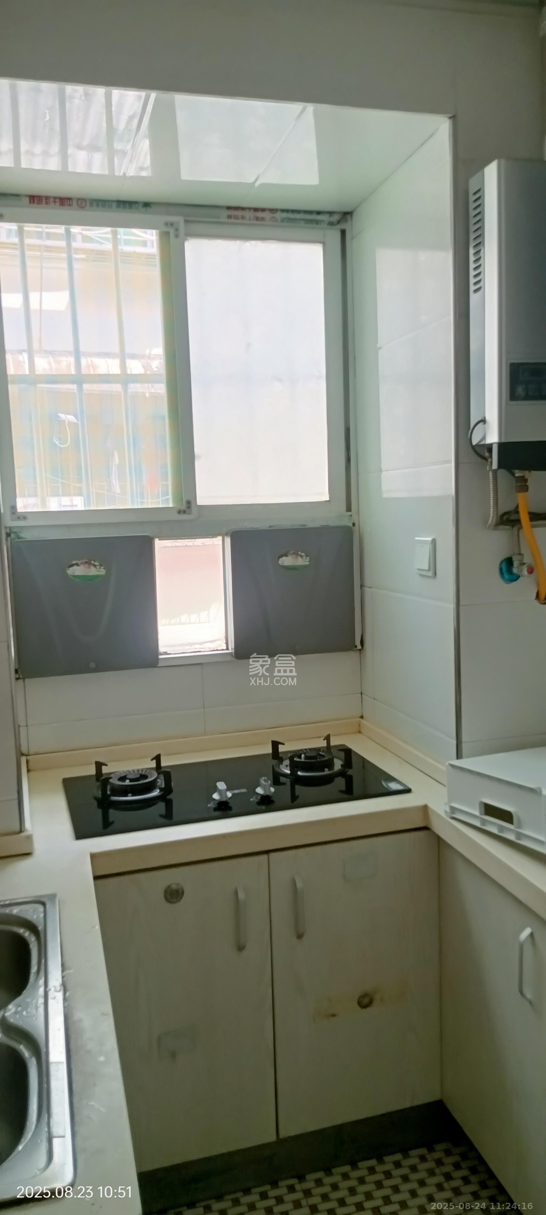 丝茅冲丽臣小区  1室1厅1卫    1350.0元/月室内图