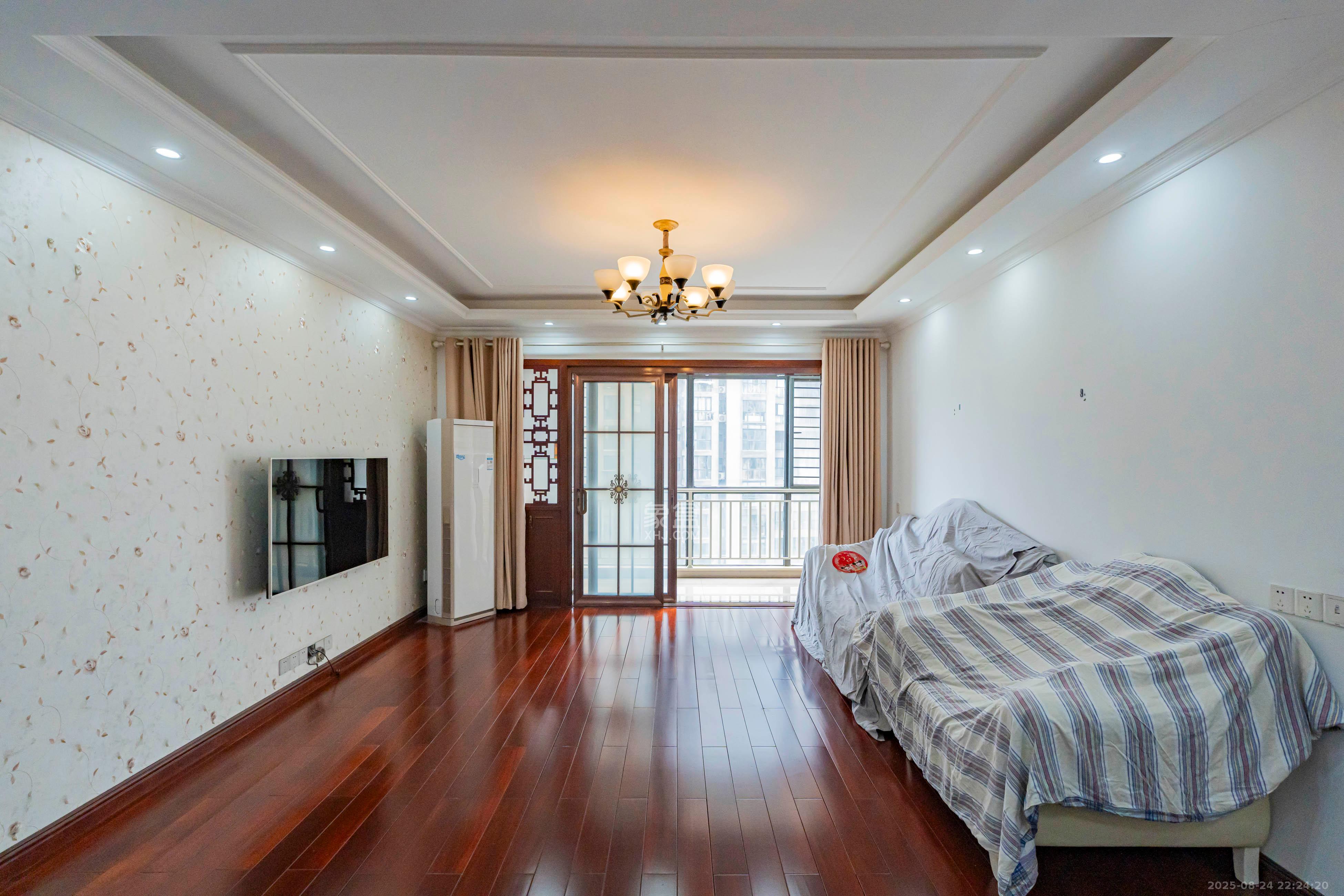 金土地第一湾  3室2厅2卫    140.0万 金土地第一湾  3室2厅2卫    140.0万