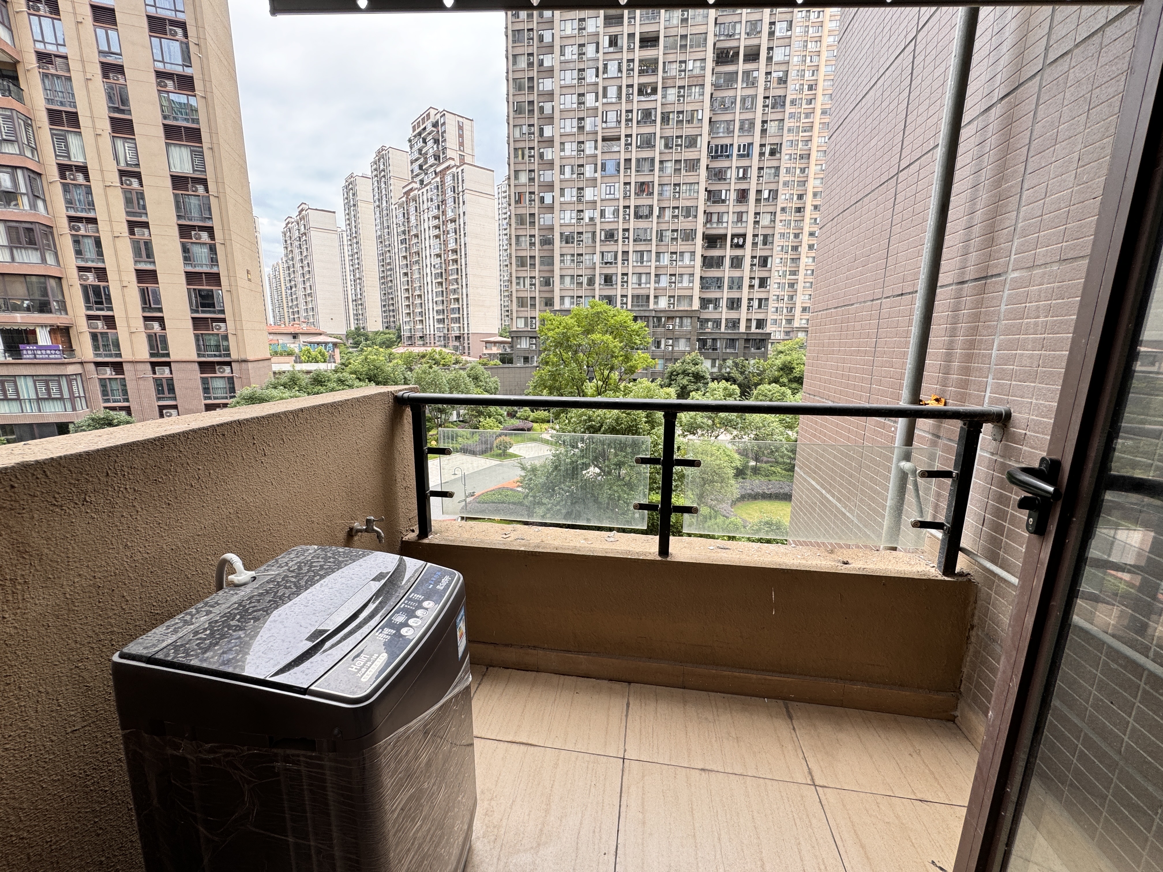 华耀碧桂园十里江湾天汇 4室2厅3卫 3000.0元/月 华耀碧桂园十里江湾天汇 4室2厅3卫 3000.0元/月室内图