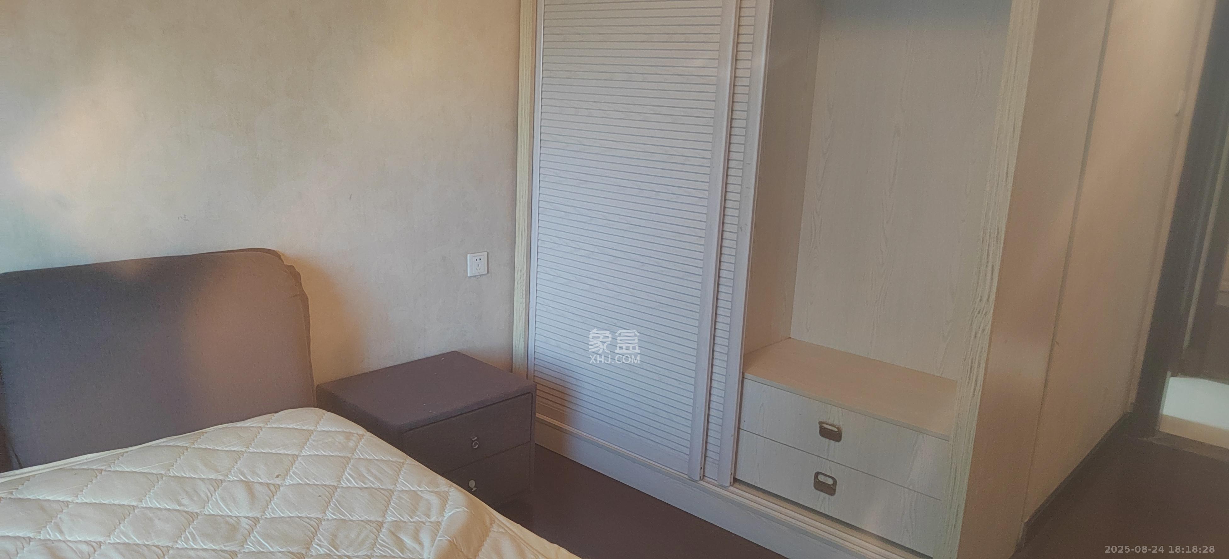 恒大华府  3室2厅2卫   2900.00元/月室内图