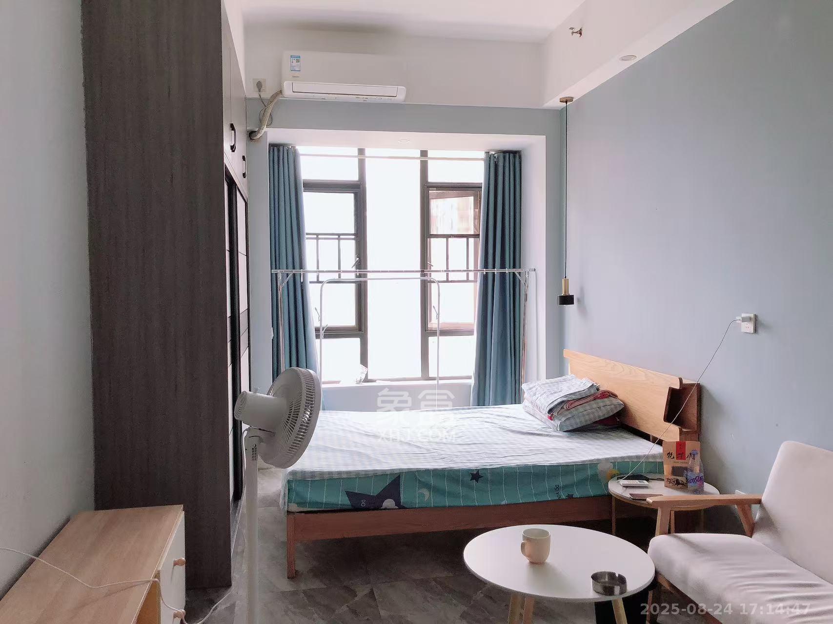 长沙高铁吾悦广场  1室1厅1卫    1500.0元/月 长沙高铁吾悦广场  1室1厅1卫    1500.0元/月