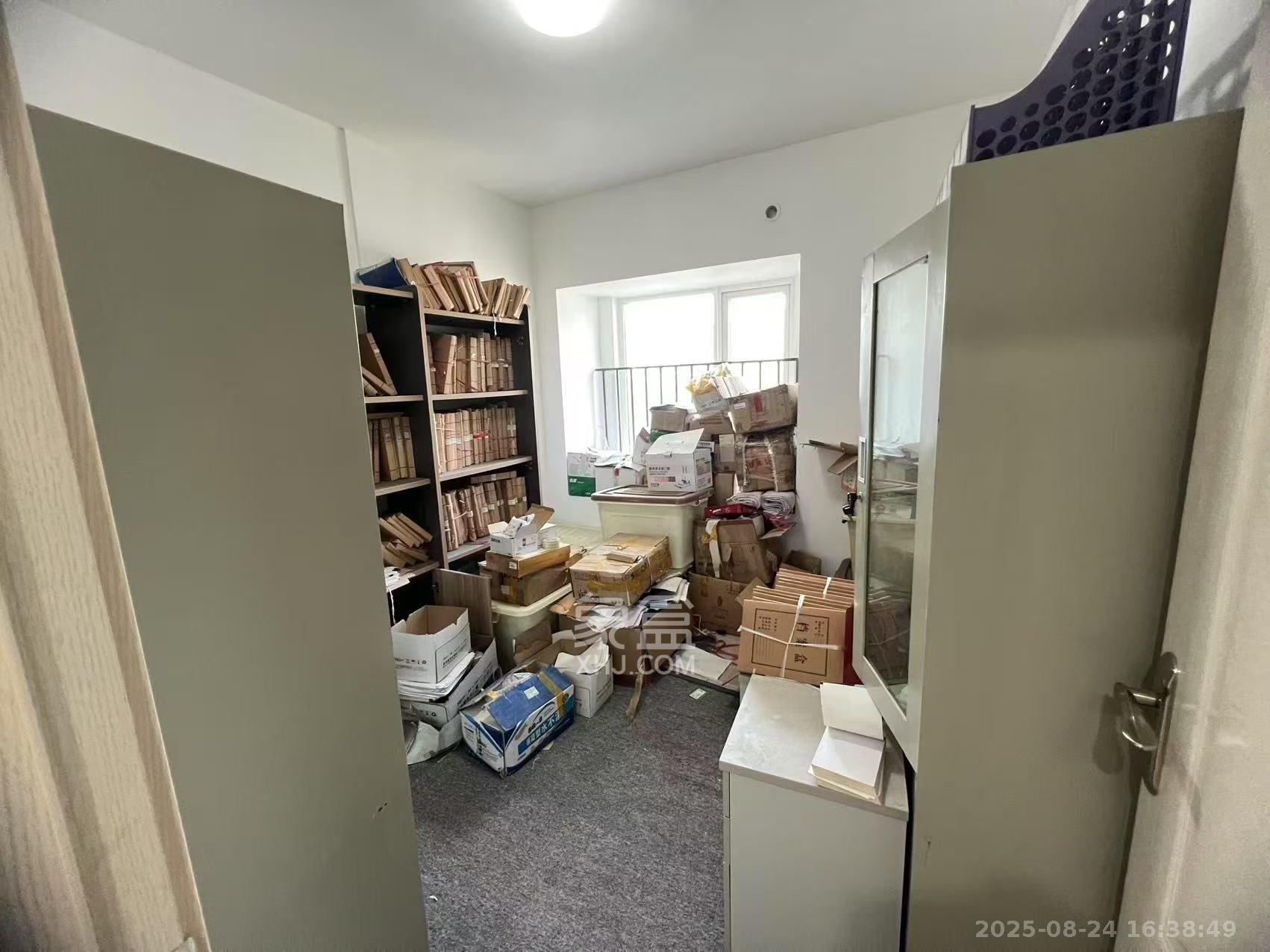 金地格林公馆  3室2厅2卫    2500.0元/月 金地格林公馆  3室2厅2卫    2500.0元/月室内图