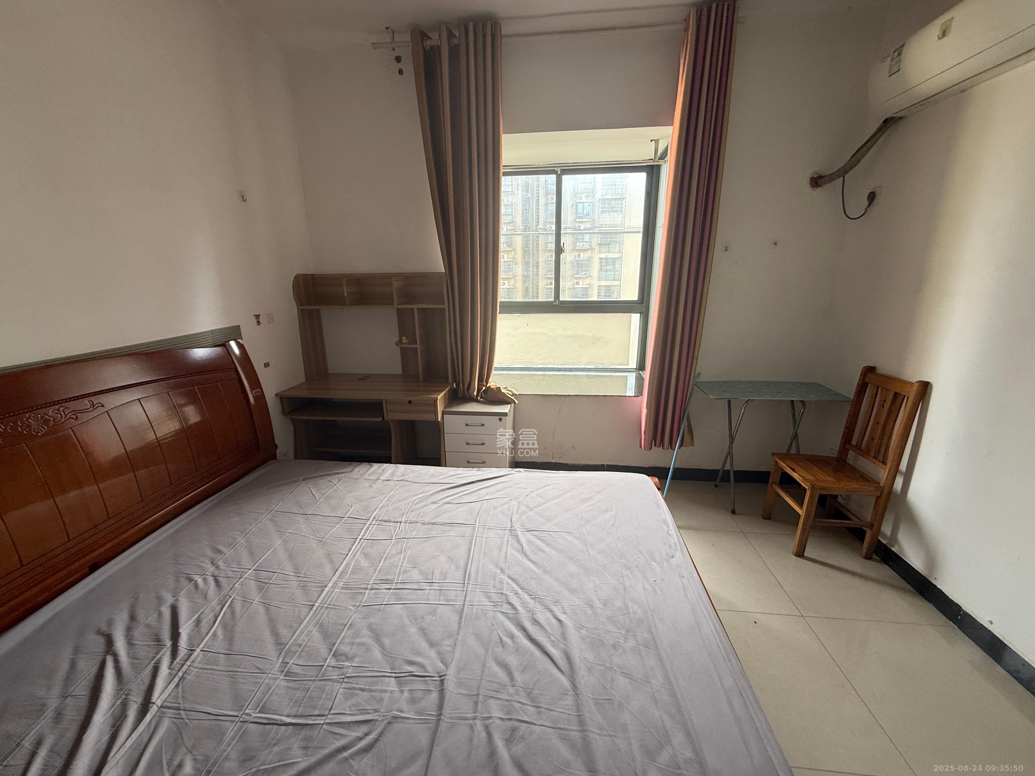 岳华嘉园  1室1厅1卫    1100.0元/月 岳华嘉园  1室1厅1卫    1100.0元/月室内图