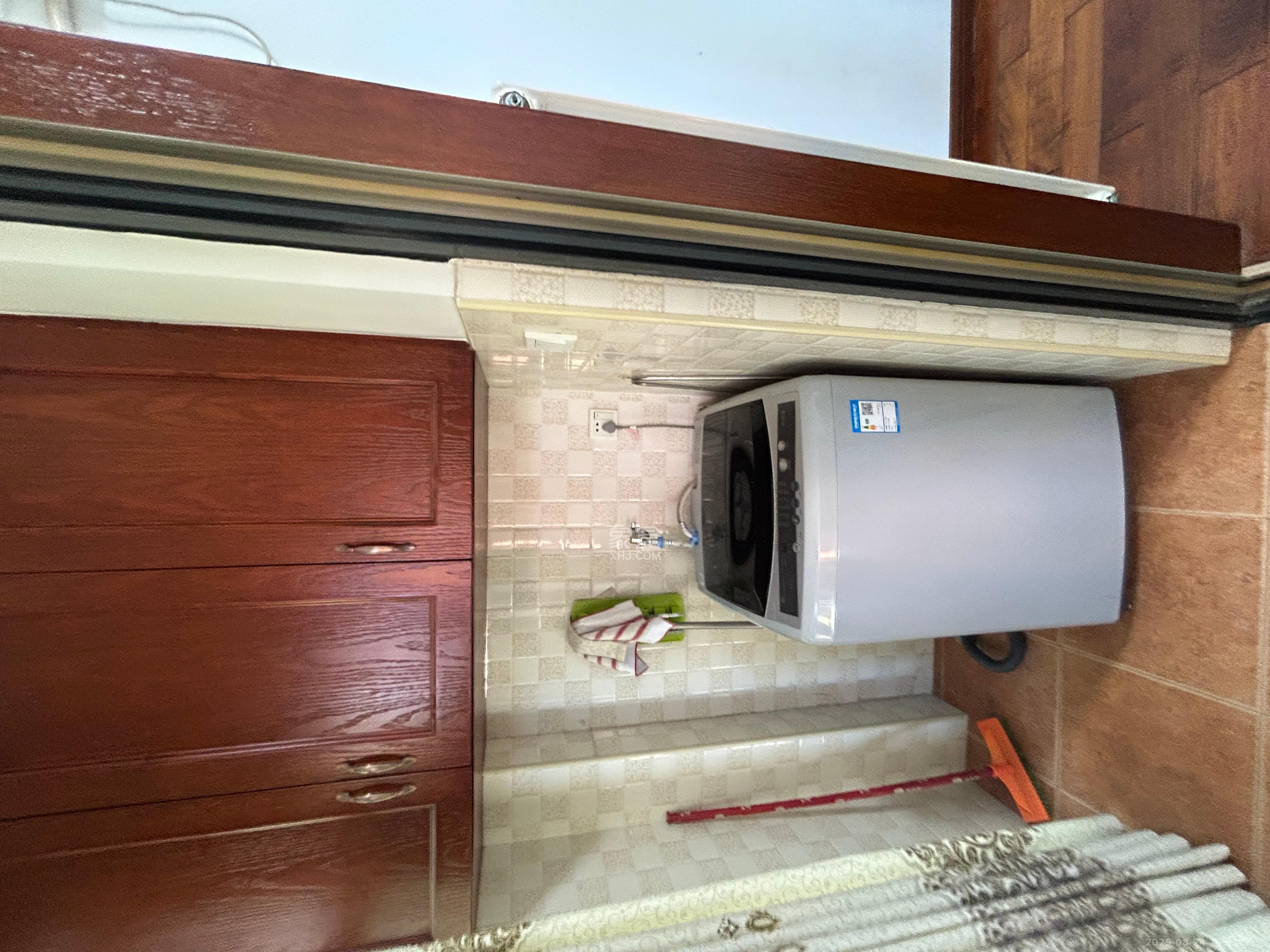 怡海星城 1室2厅1卫 1600.0元/月 怡海星城 1室2厅1卫 1600.0元/月室内图