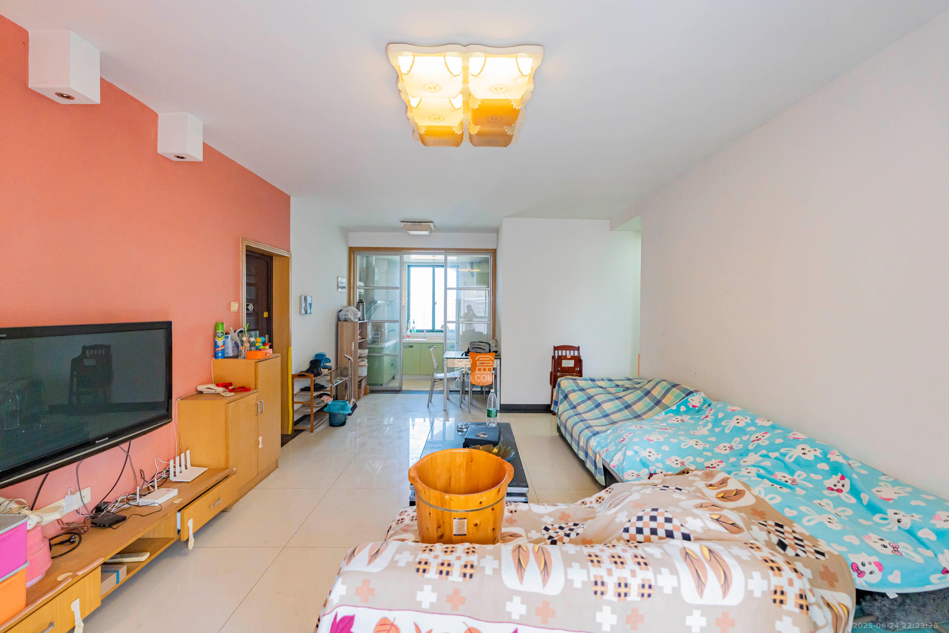 才子佳苑一期/二期  3室2厅1卫    69.0万 才子佳苑一期/二期  3室2厅1卫    69.0万客厅