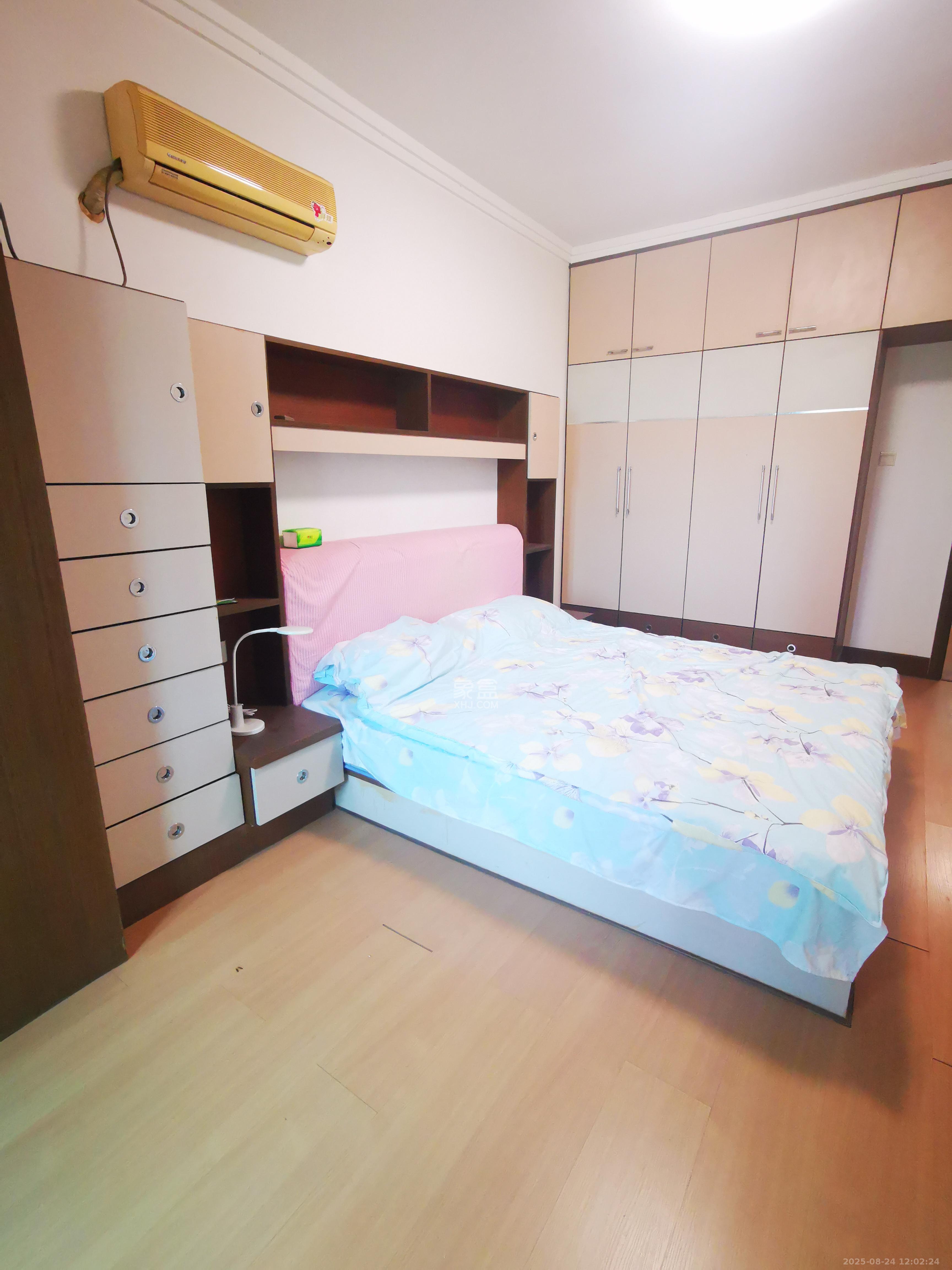 金蕾苑 3室2厅2卫 2600.0元/月 金蕾苑 3室2厅2卫 2600.0元/月室内图