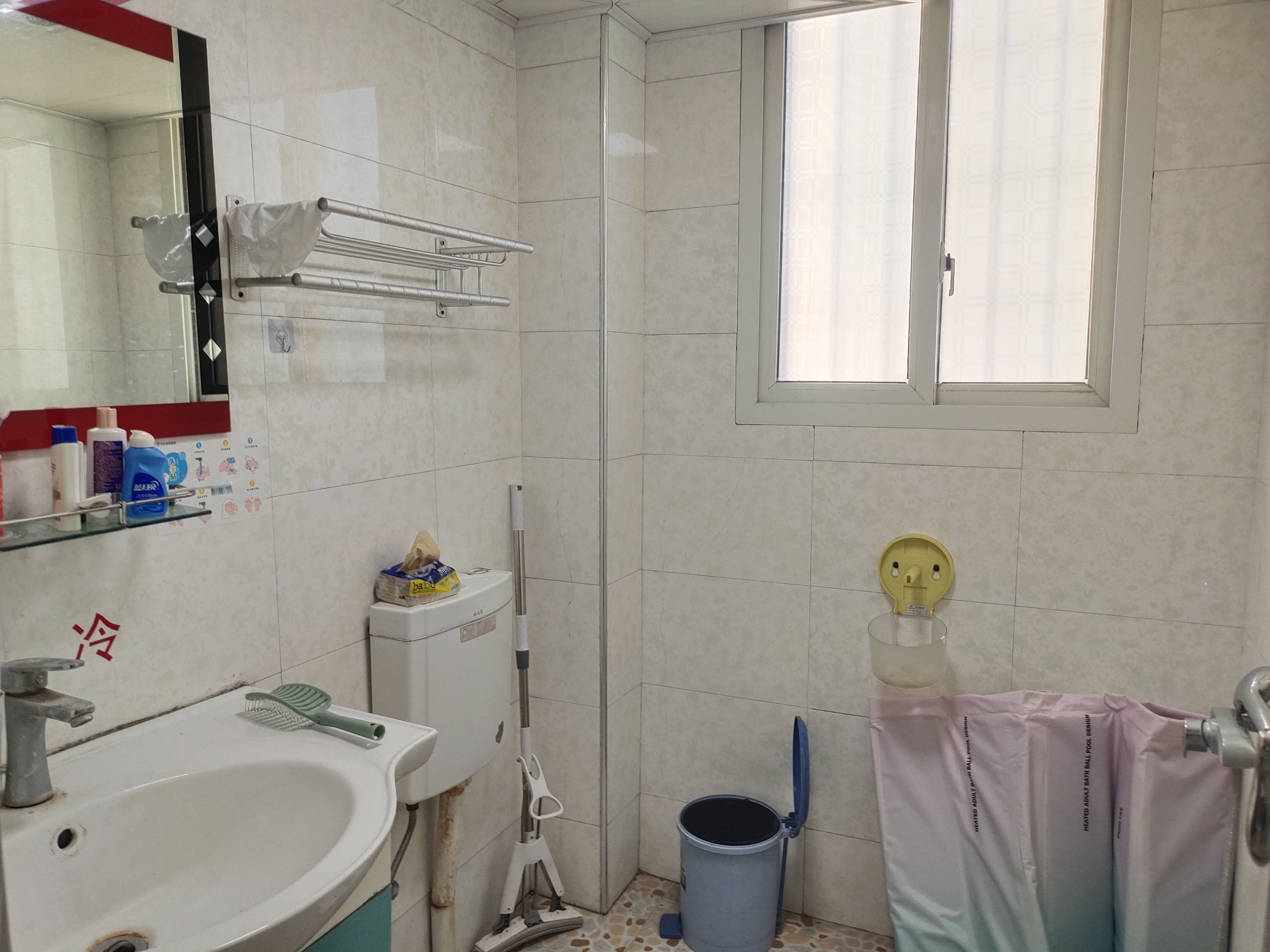 西街印象  2室2厅1卫    41.8万客厅