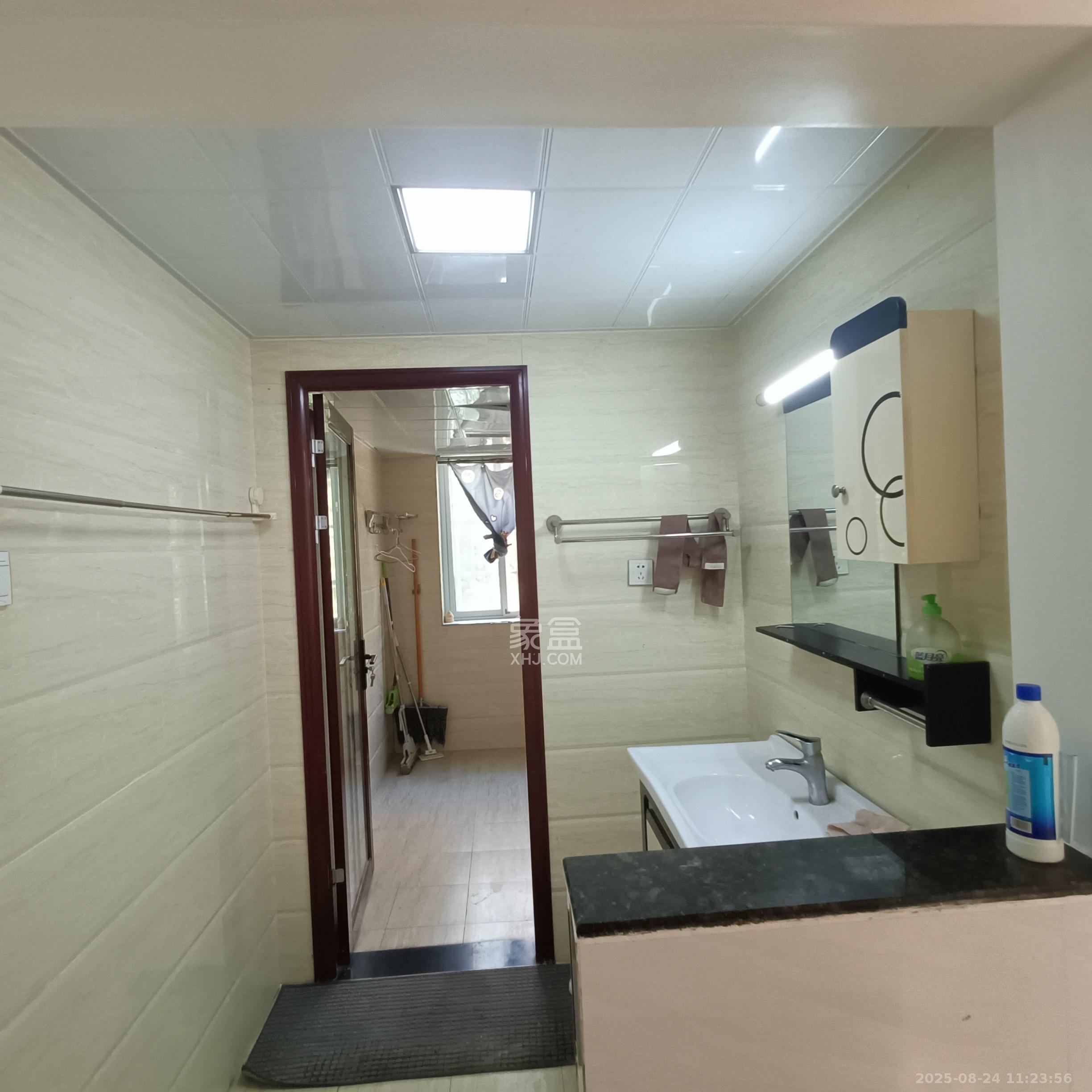 泰禹家园(彩云之翼家园一期、二期、三期) 2室1厅1卫 2088.0元/月 泰禹家园(彩云之翼家园一期、二期、三期) 2室1厅1卫 2088.0元/月室内图