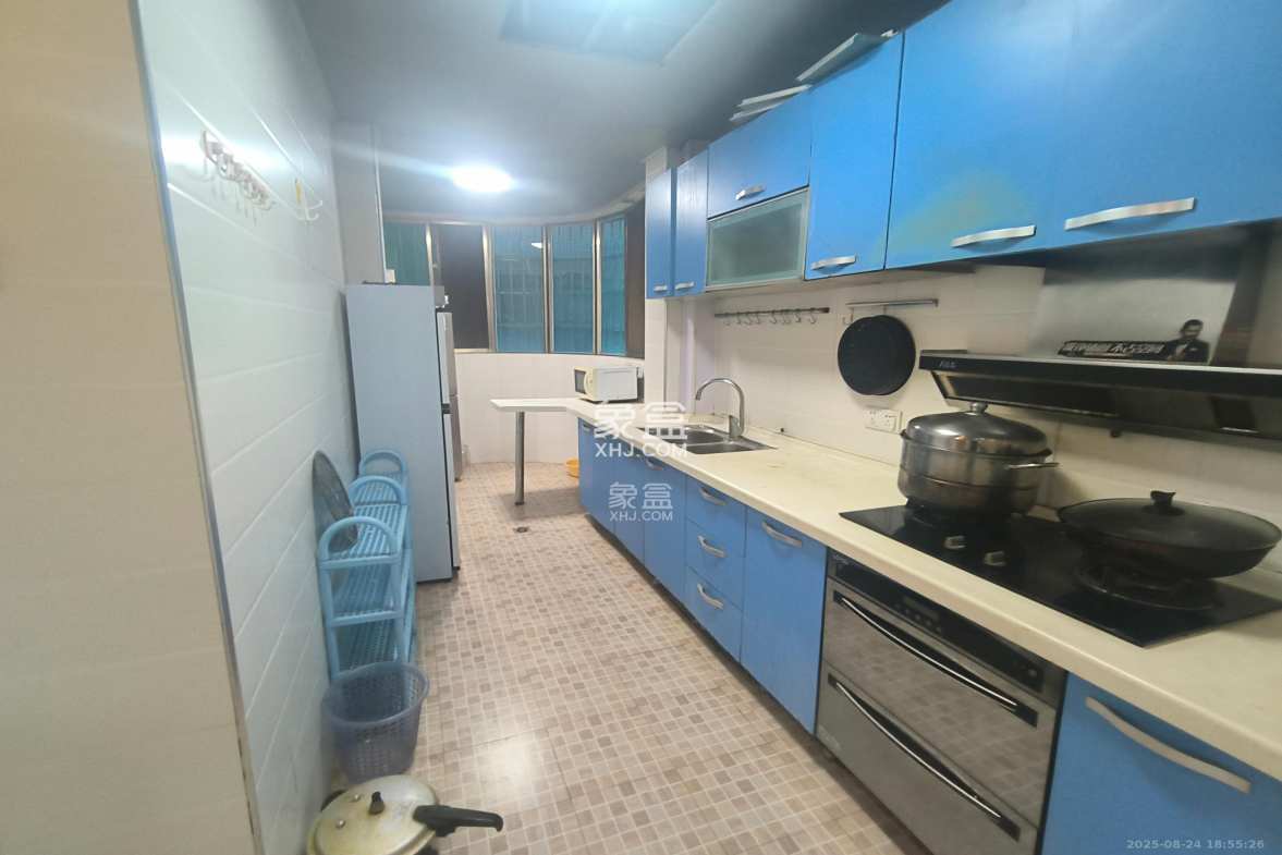 时代天骄 4室2厅2卫 2500.0元/月 时代天骄 4室2厅2卫 2500.0元/月室内图