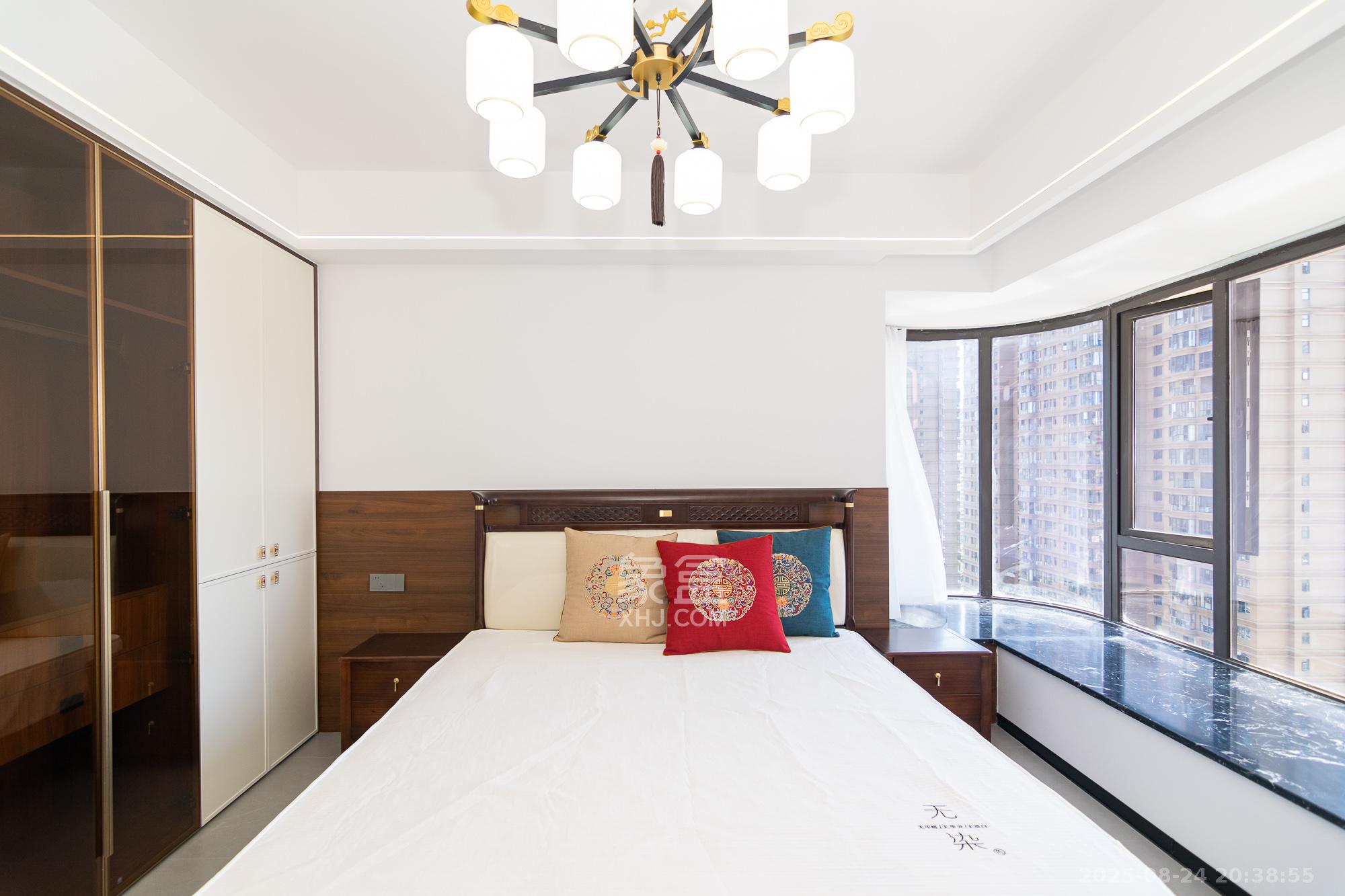 润和美郡(润和紫郡五期) 5室2厅2卫 136.8万 润和美郡(润和紫郡五期) 5室2厅2卫 136.8万卧室