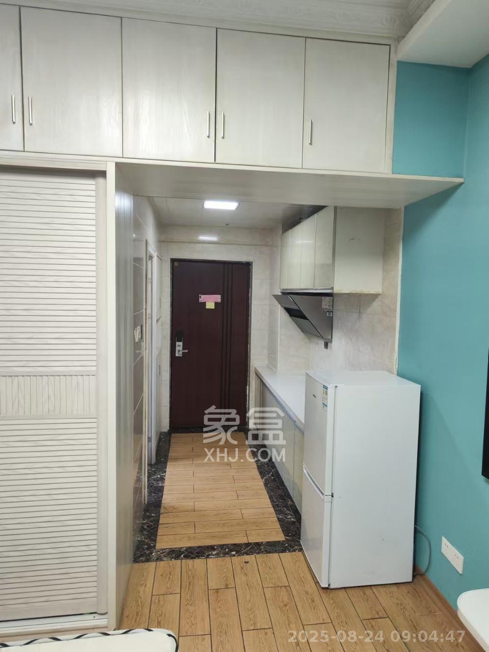 达美D6区  1室1厅1卫    1400.0元/月室内图