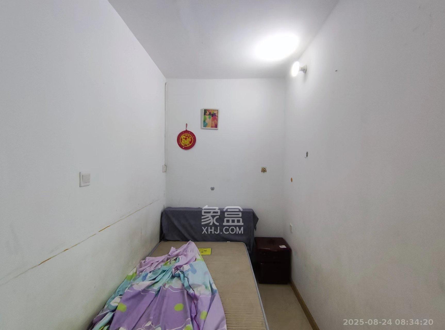 四达花苑 1室1厅1卫 1200.0元/月 四达花苑 1室1厅1卫 1200.0元/月室内图