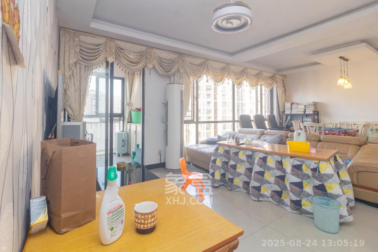 旭辉华庭  4室2厅2卫   2100.00元/月室内图1