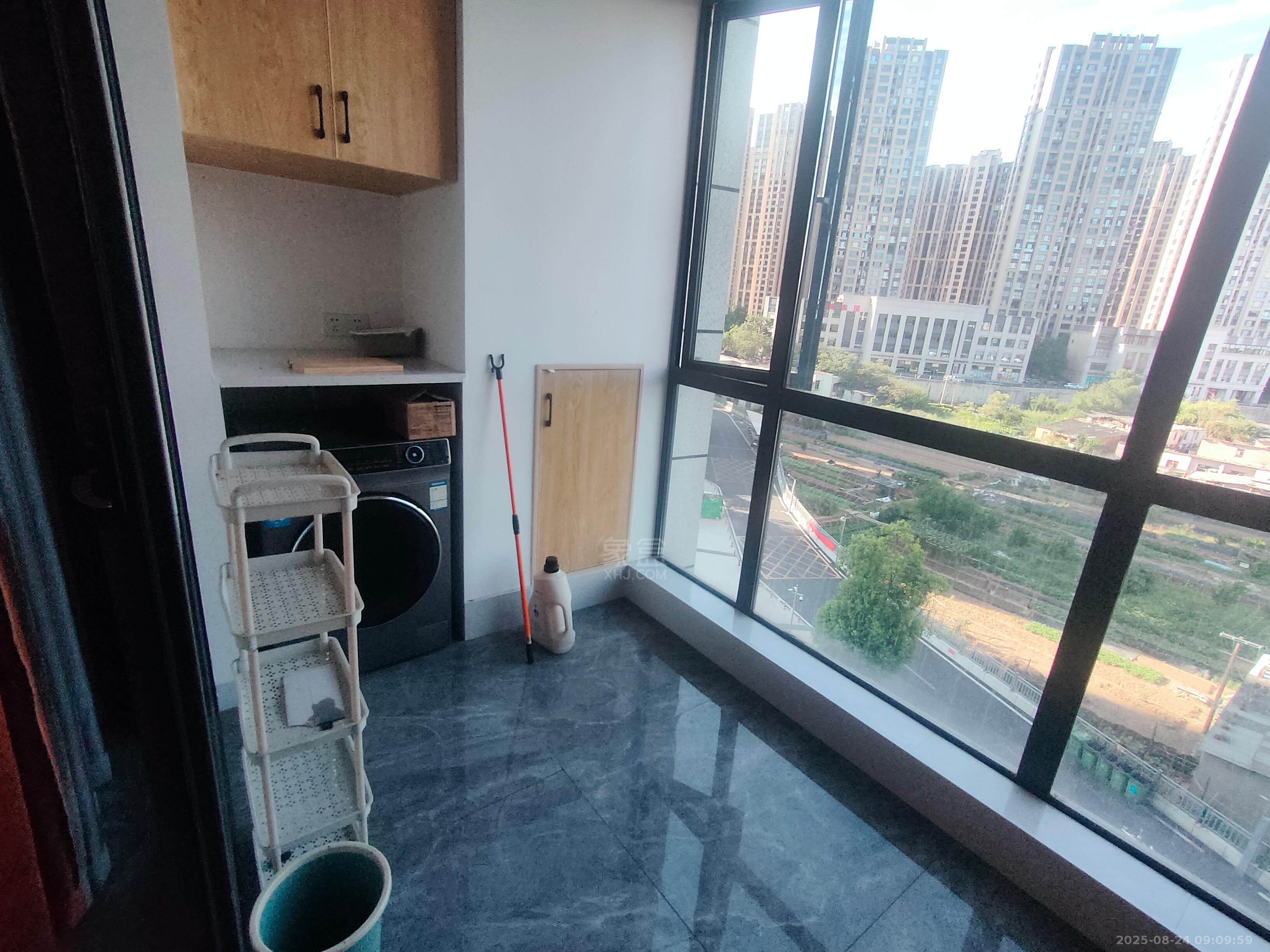 中泰财富湘江 1室1厅1卫 1200.0元/月 中泰财富湘江 1室1厅1卫 1200.0元/月室内图