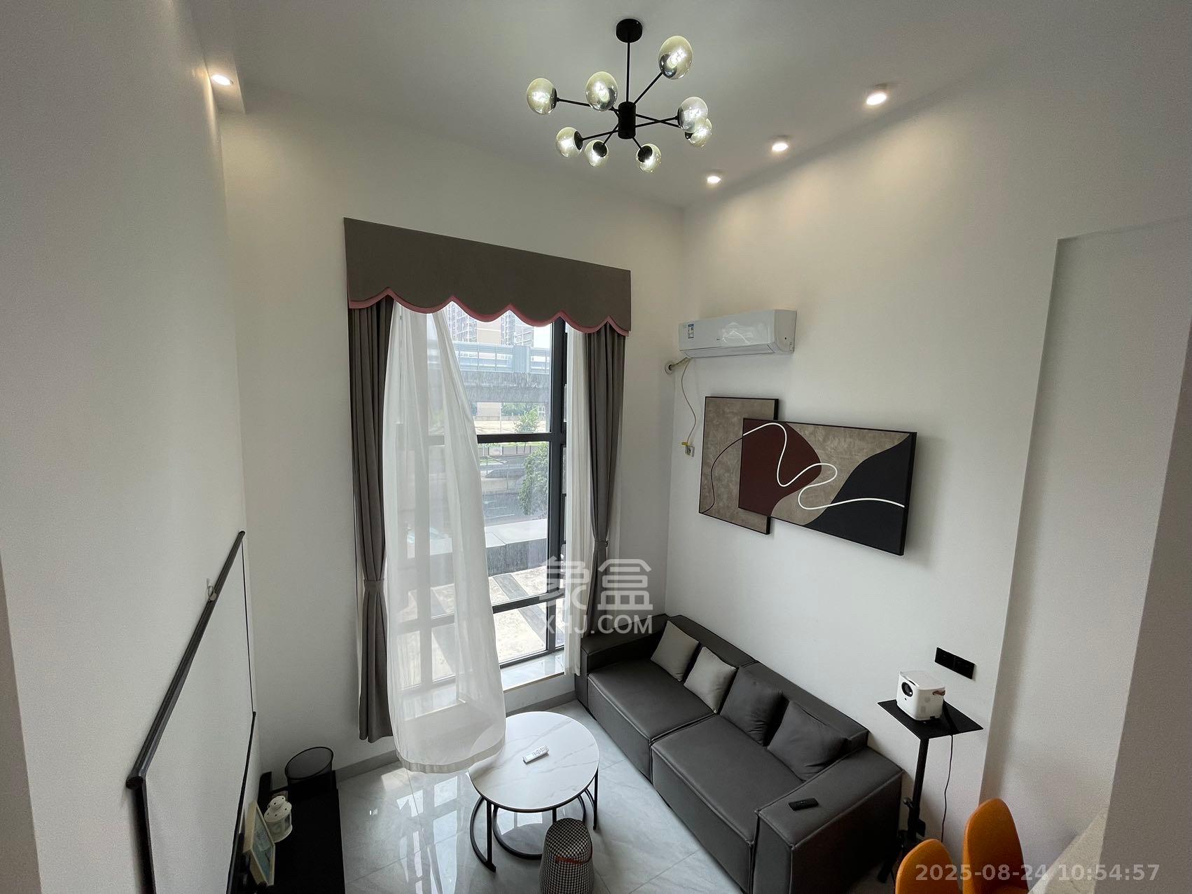 藏珑湖上公馆  1室1厅1卫    2500.0元/月 藏珑湖上公馆  1室1厅1卫    2500.0元/月室内图1