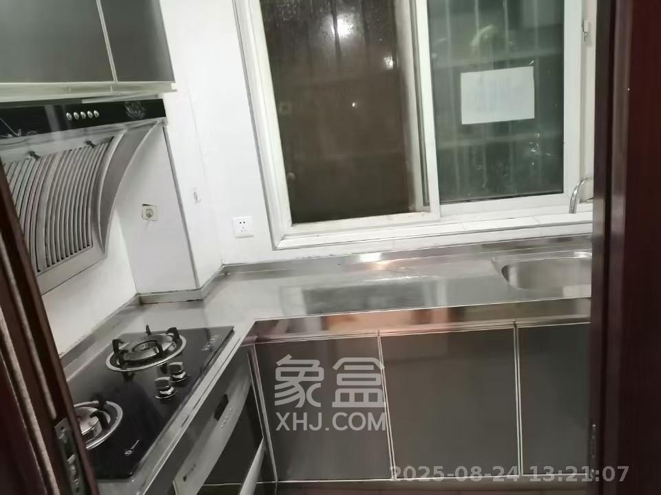 山水湾  3室2厅1卫    1600.0元/月 山水湾  3室2厅1卫    1600.0元/月室内图