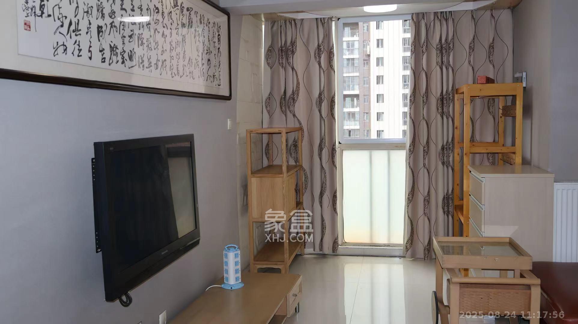 三万英尺  4室2厅2卫    5000.0元/月室内图