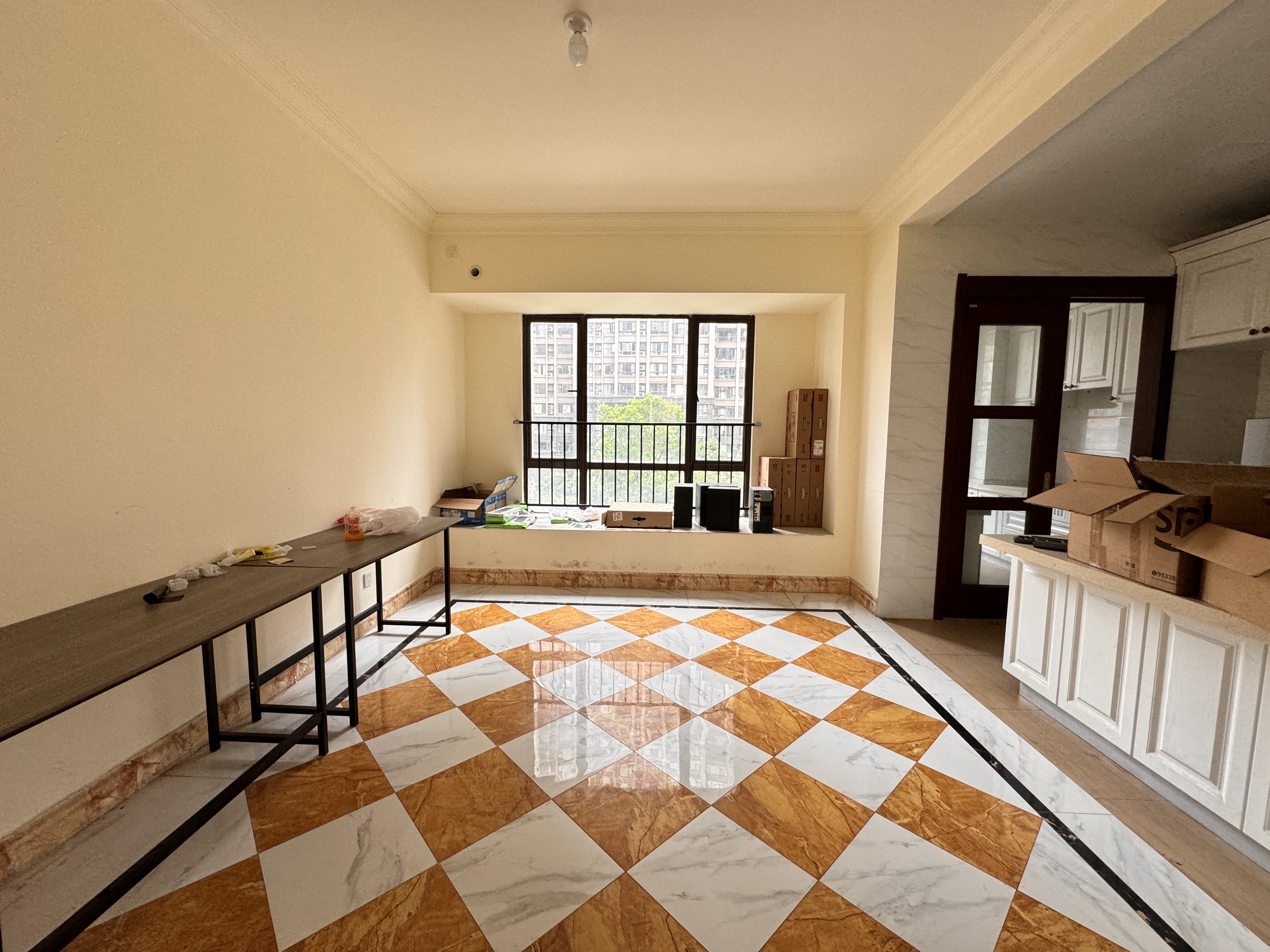 华耀碧桂园十里江湾天汇 4室2厅3卫 3000.0元/月 华耀碧桂园十里江湾天汇 4室2厅3卫 3000.0元/月室内图