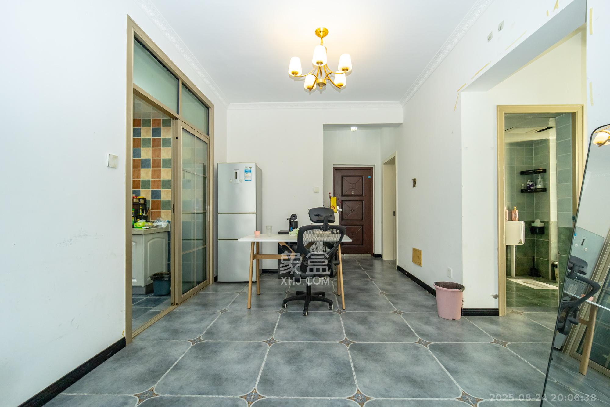 楚天世纪城东苑  2室2厅1卫    44.5万 楚天世纪城东苑  2室2厅1卫    44.5万其他