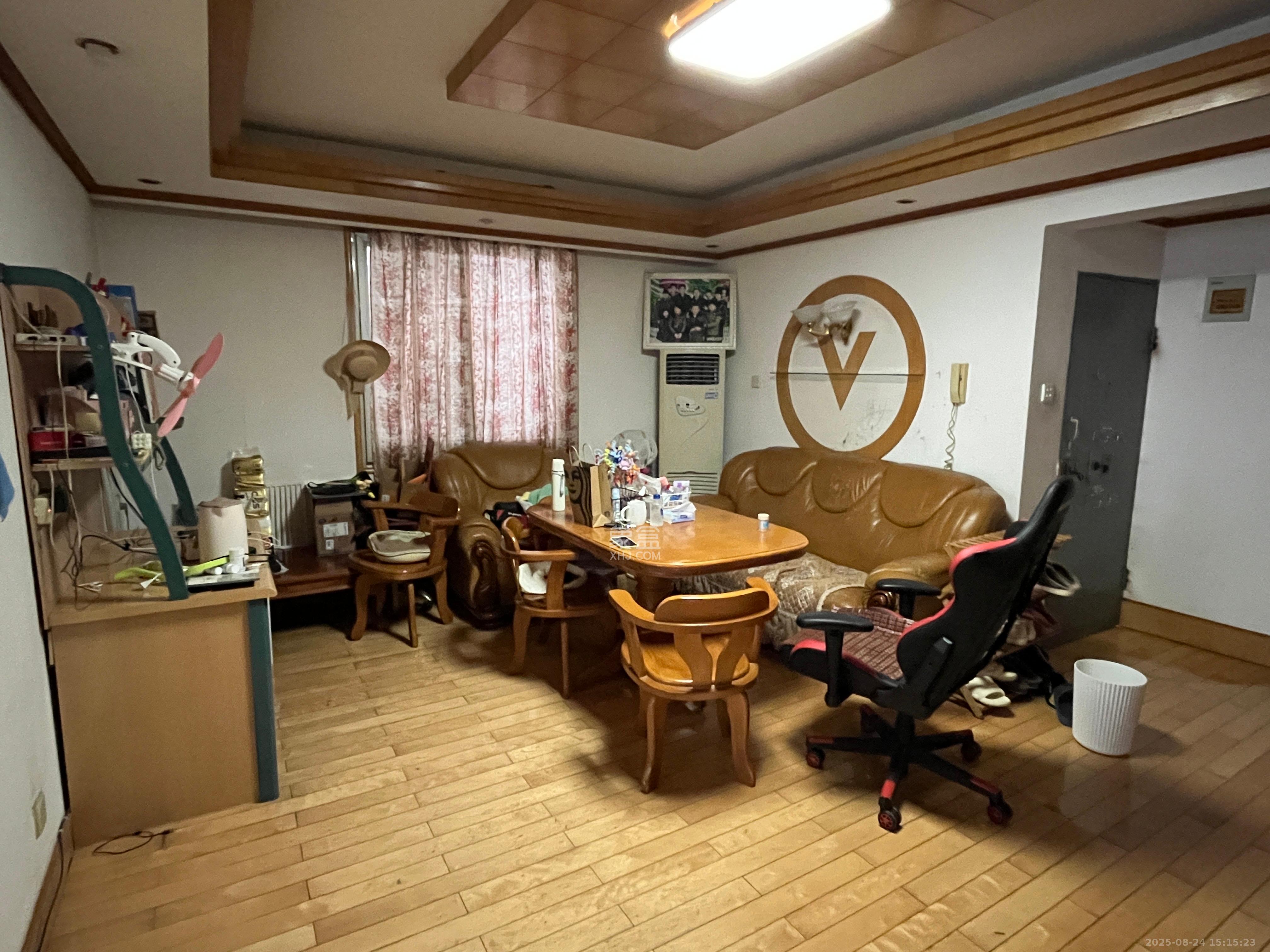 楚怡公寓 3室2厅1卫 1800.0元/月 楚怡公寓 3室2厅1卫 1800.0元/月室内图