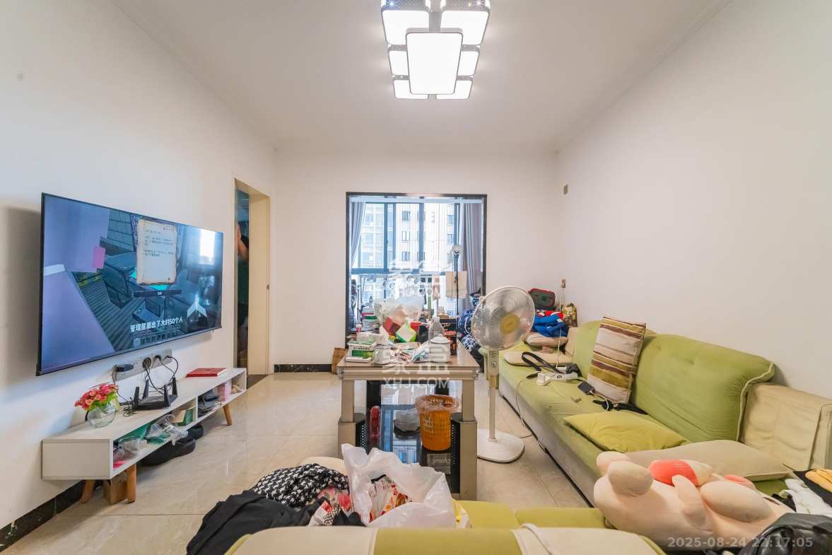 深业睿城 2室2厅1卫 49.8万 深业睿城 2室2厅1卫 49.8万客厅