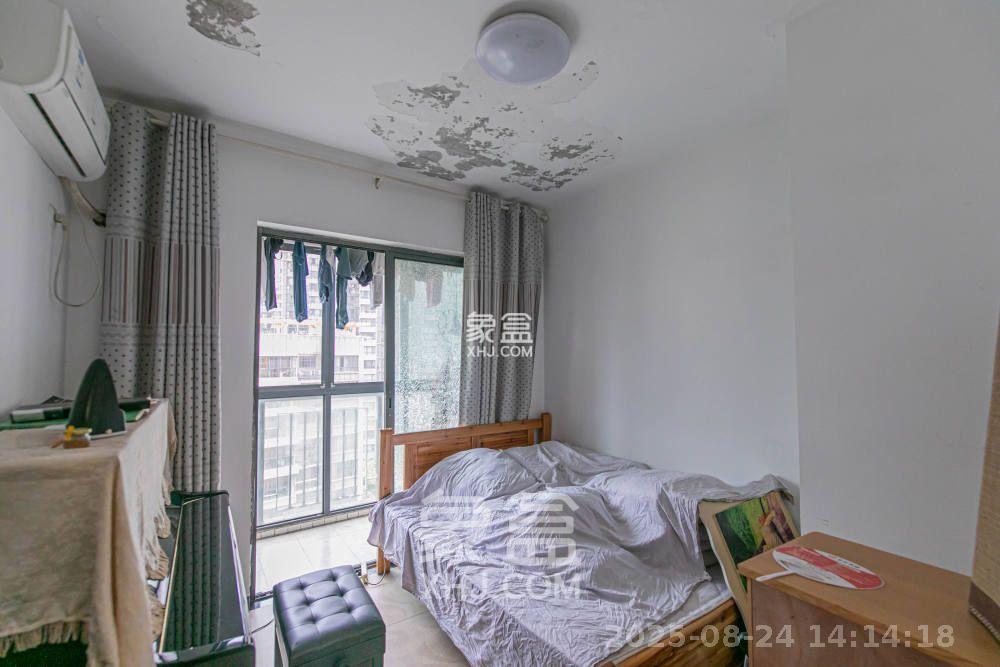 恒基凯旋门一二期 3室2厅1卫 2000.0元/月 恒基凯旋门一二期 3室2厅1卫 2000.0元/月室内图