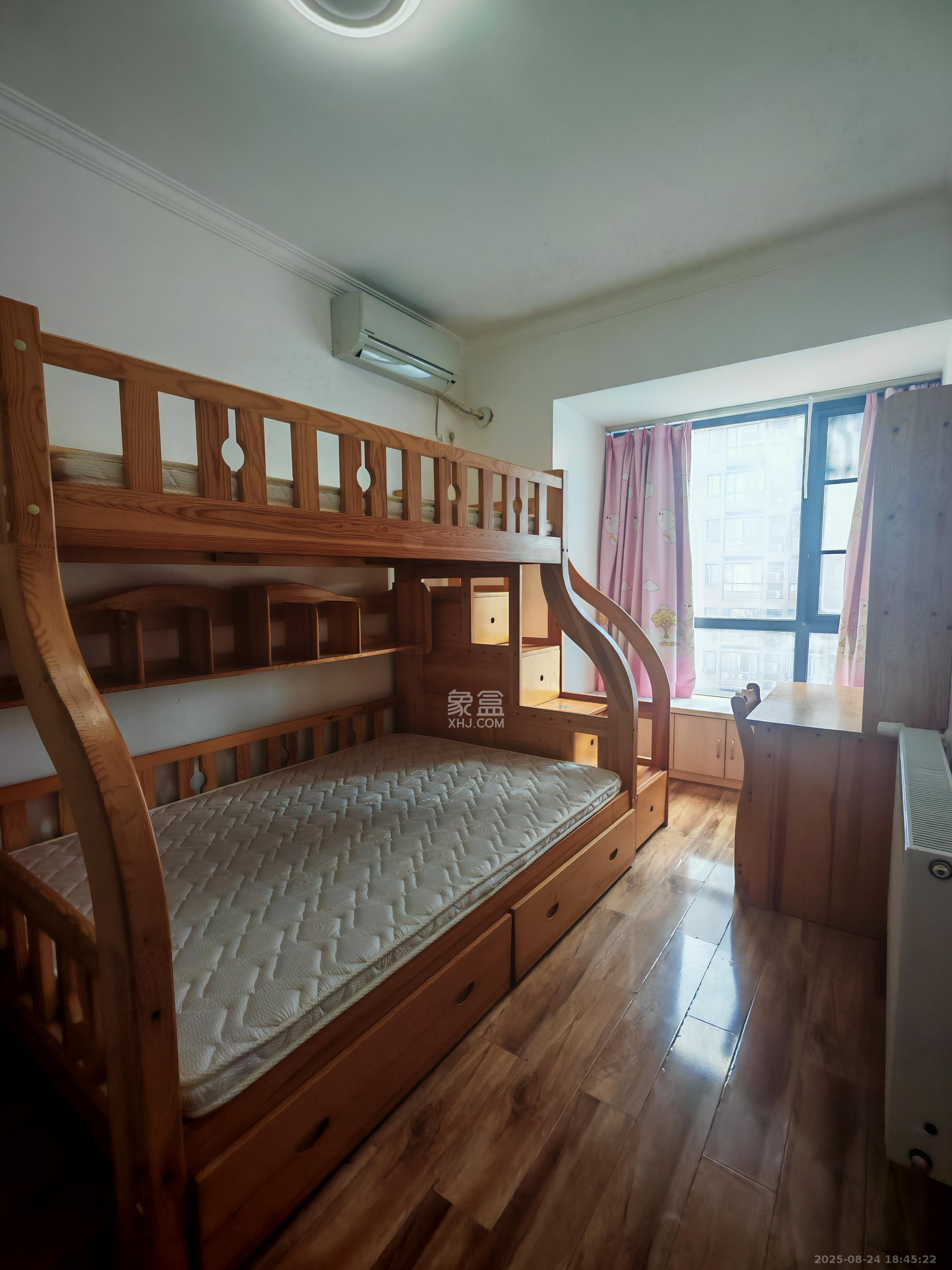 万博汇 2室2厅1卫 2500.0元/月 万博汇 2室2厅1卫 2500.0元/月室内图