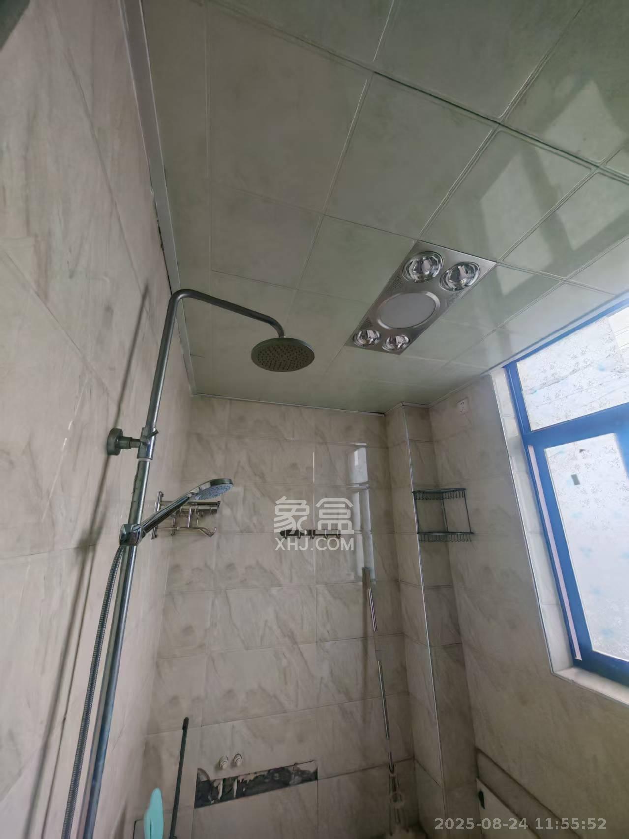 康桥长郡 3室2厅1卫 1800.0元/月 康桥长郡 3室2厅1卫 1800.0元/月室内图