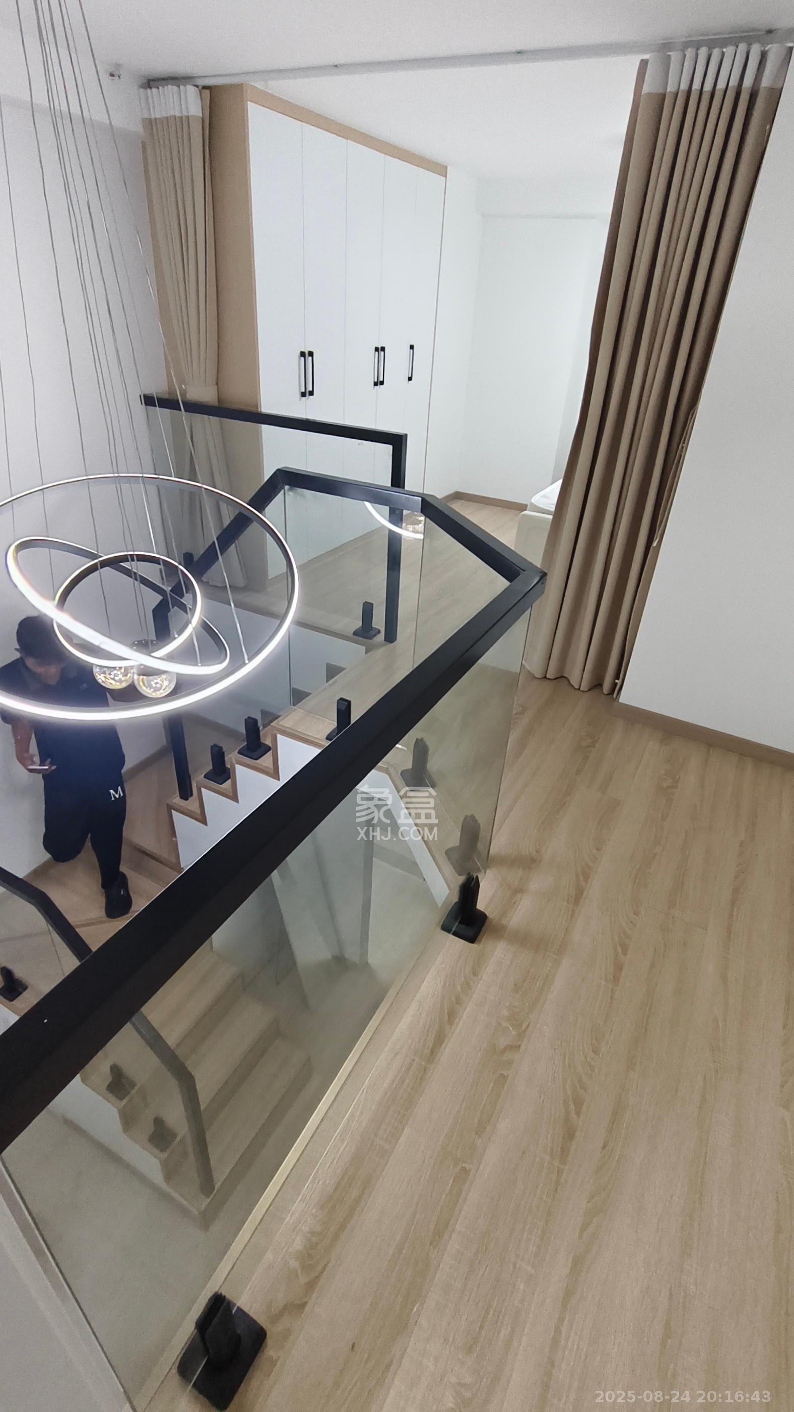 时代MOMA云PARK  2室1厅11卫    2500.0元/月室内图