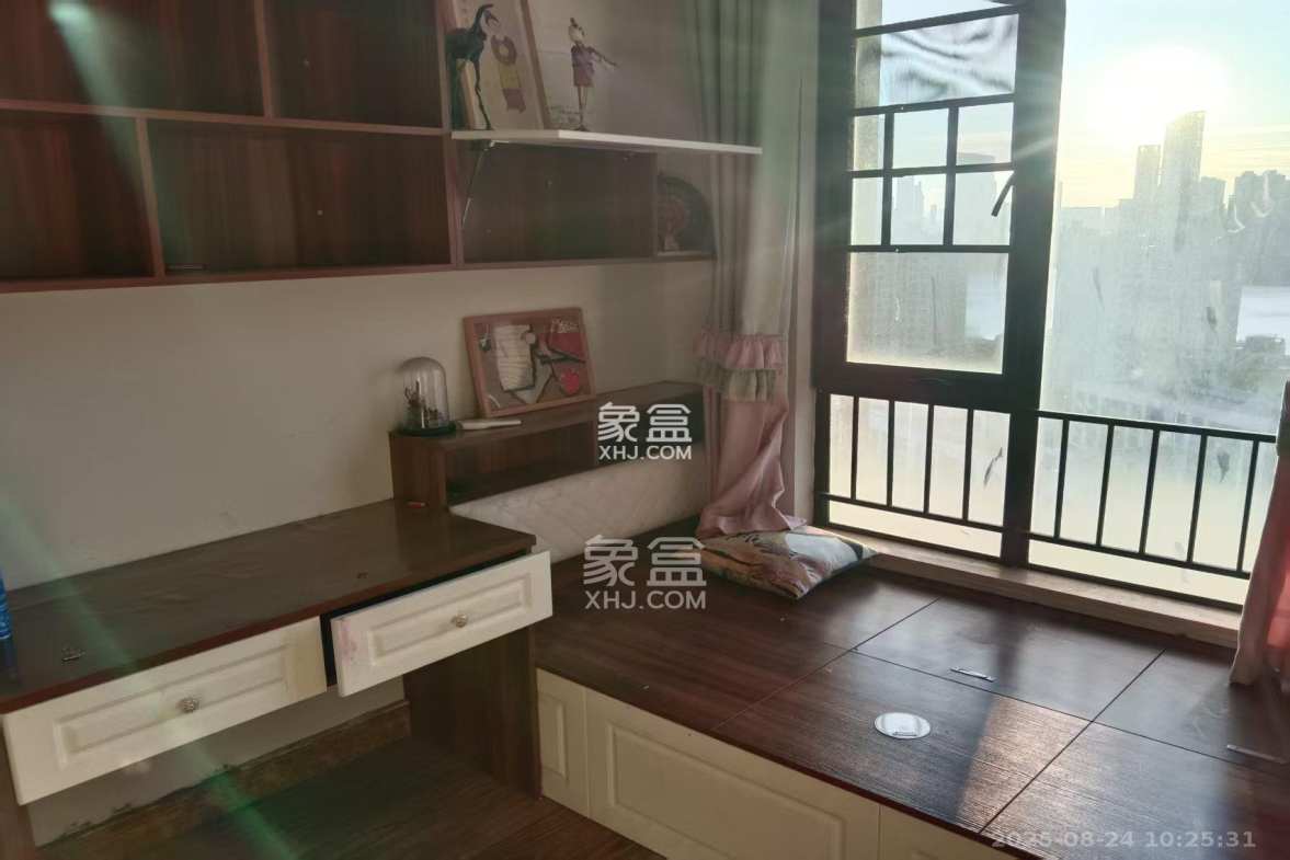 万科里梅溪郡 3室2厅1卫 3000.0元/月 万科里梅溪郡 3室2厅1卫 3000.0元/月室内图