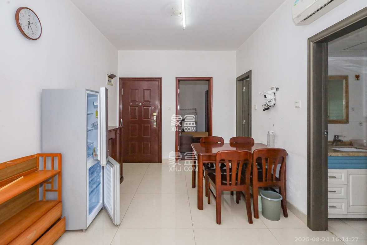 旭辉藏郡(藏郡、旭湘华府) 2室2厅1卫 198.0万 旭辉藏郡(藏郡、旭湘华府) 2室2厅1卫 198.0万其他