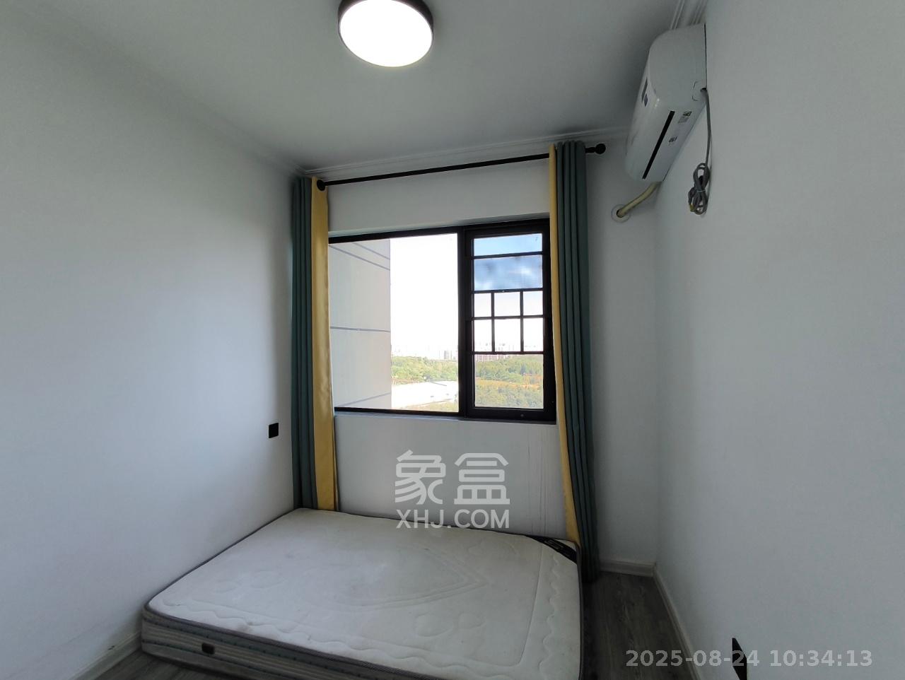保利城（中航城国际社区、郡原美村）  4室2厅2卫   2500.00元/月室内图