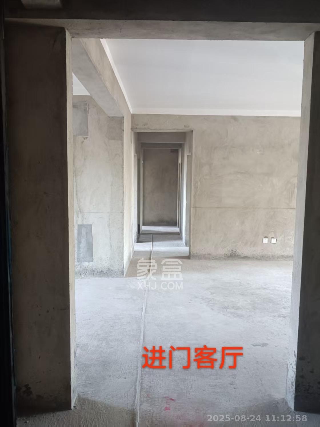 北辰中央公园DF区  4室2厅2卫   1800.00元/月