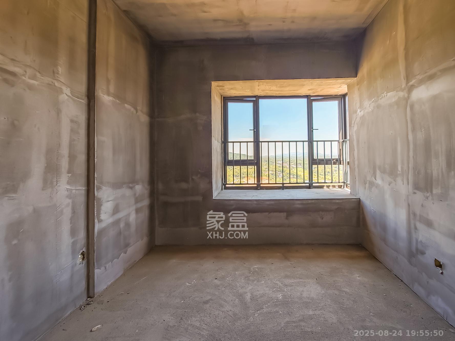 绿城桂满湘江  4室2厅2卫    172.0万卧室