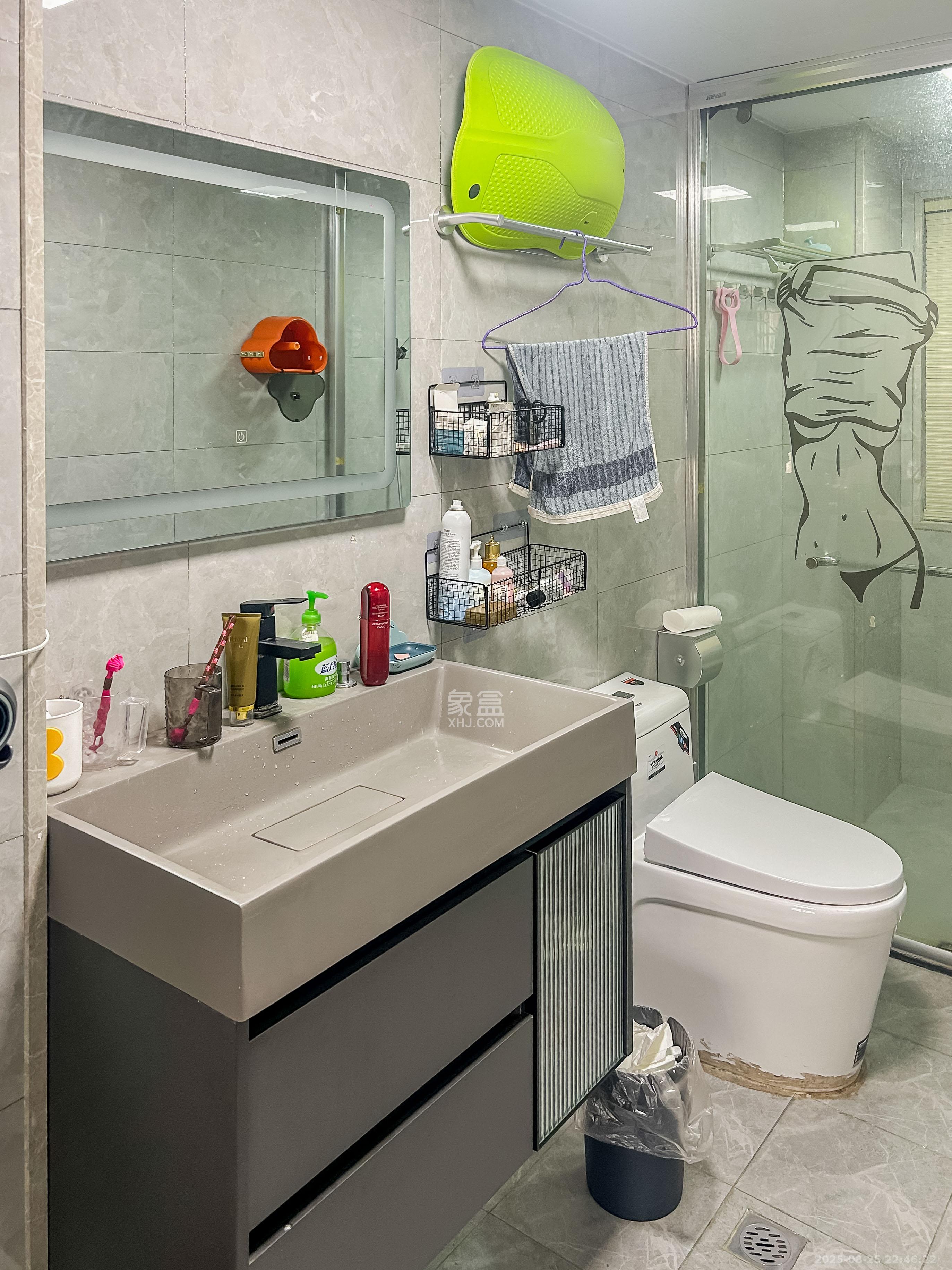 顺兴家园 3室2厅2卫 50.8万 顺兴家园 3室2厅2卫 50.8万卫生间