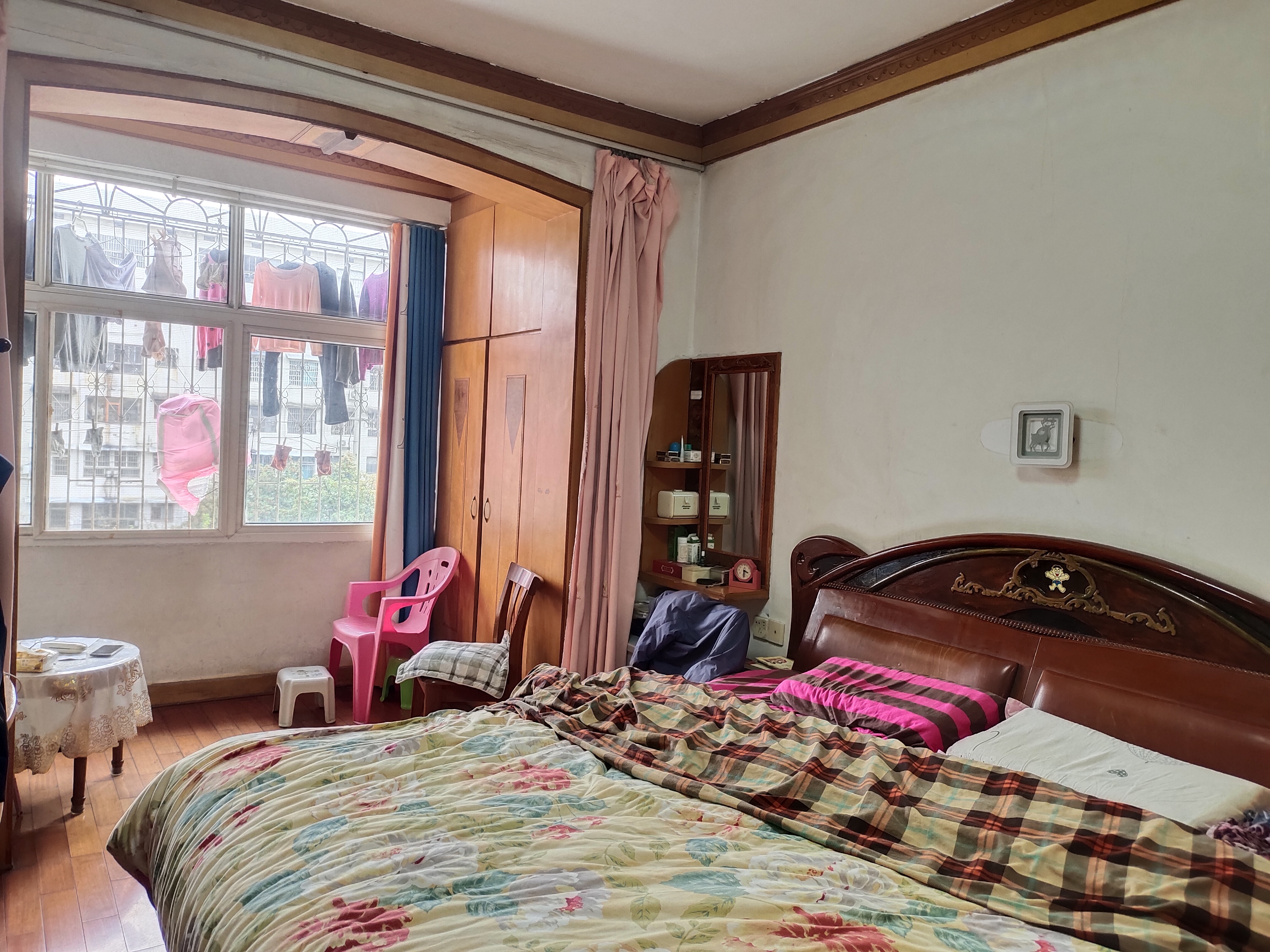 娄星北路市建安公司院内 3室1厅1卫 45.8万 娄星北路市建安公司院内 3室1厅1卫 45.8万卧室